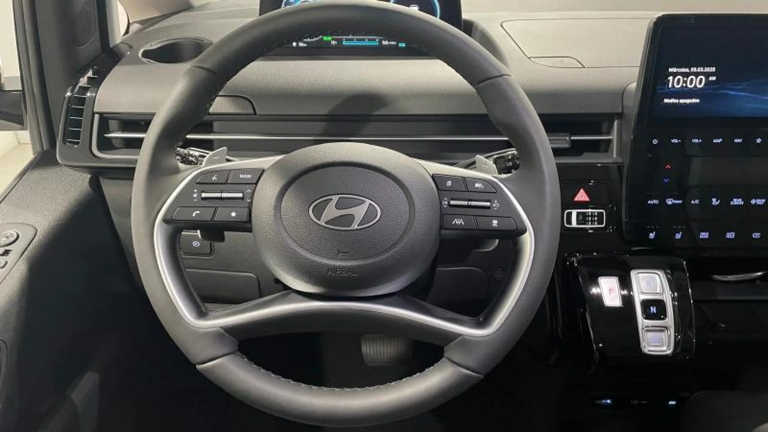 HYUNDAI STARIA 9S HEV 1.6 TGDI 225CV 6AT TECNO - Foto 19