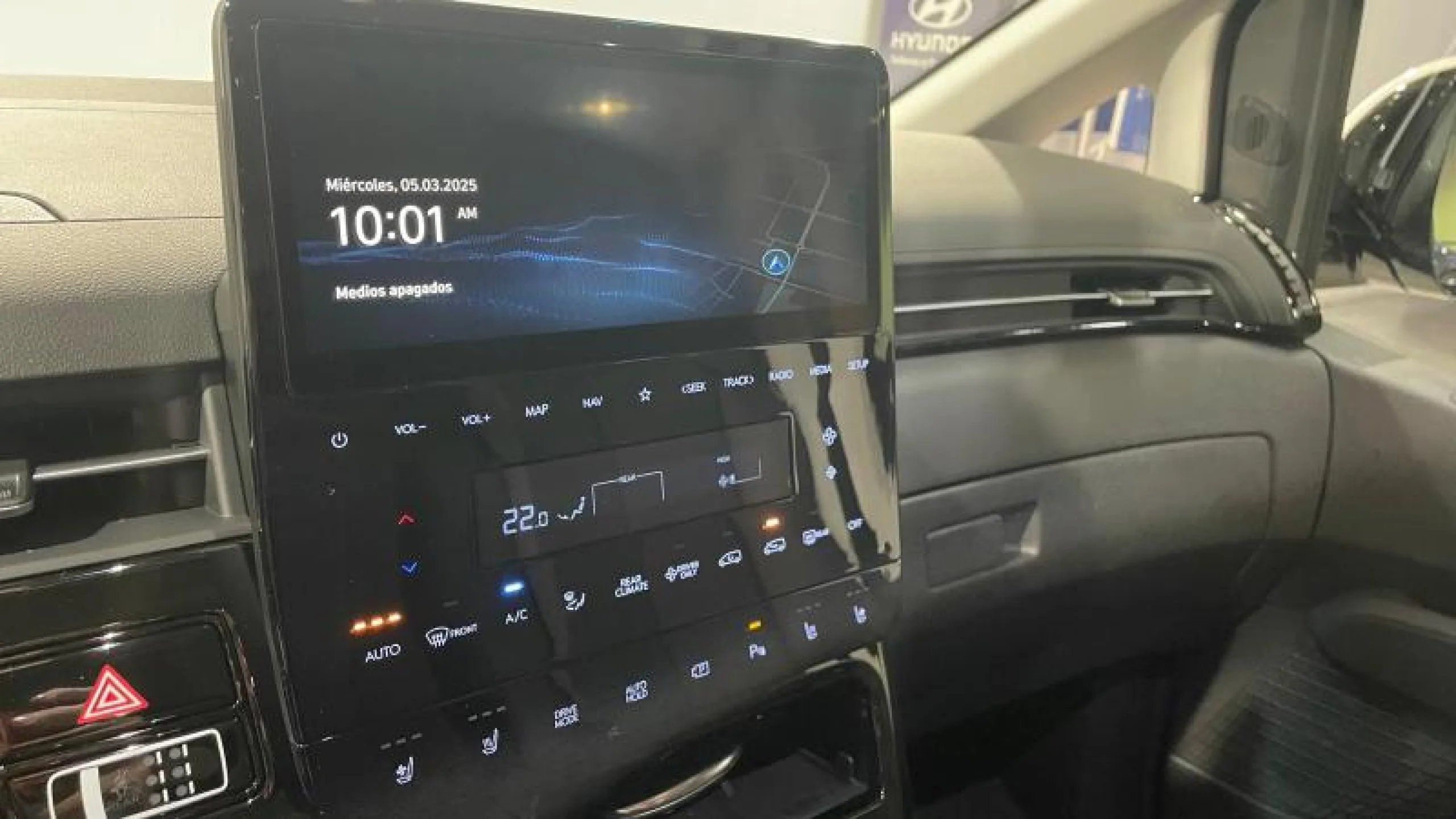 HYUNDAI STARIA 9S HEV 1.6 TGDI 225CV 6AT TECNO - Foto 25