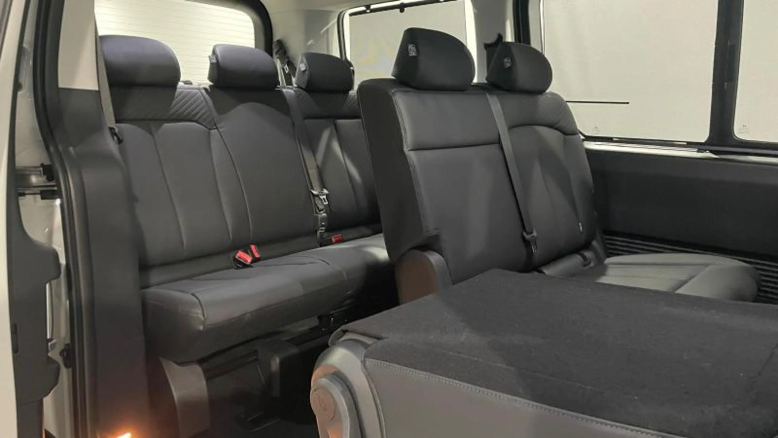 HYUNDAI STARIA 9S HEV 1.6 TGDI 225CV 6AT TECNO - Foto 29