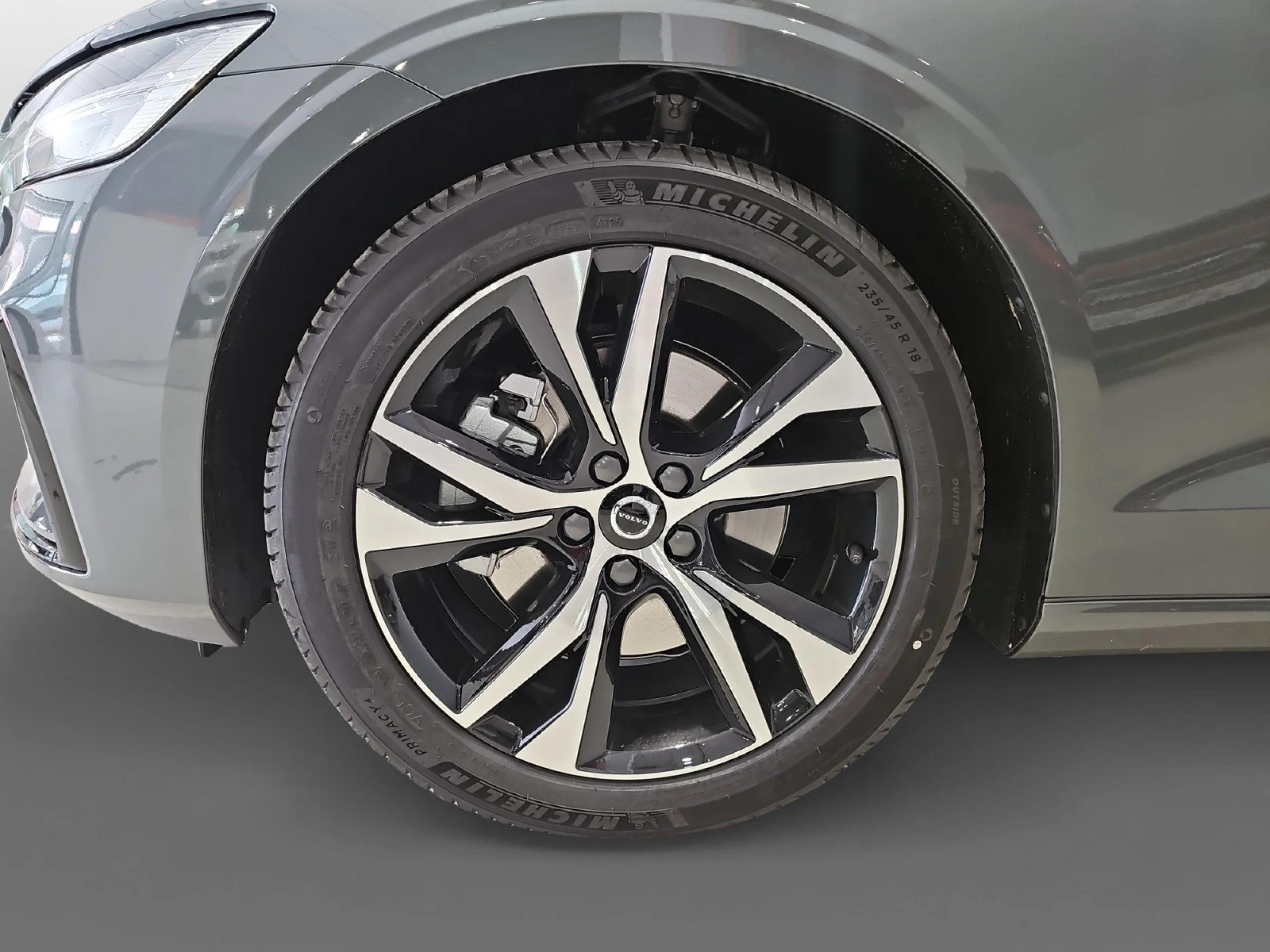 VOLVO V60 2.0 B4 (G) MHEV PLUS DARK AUTO - Foto 9