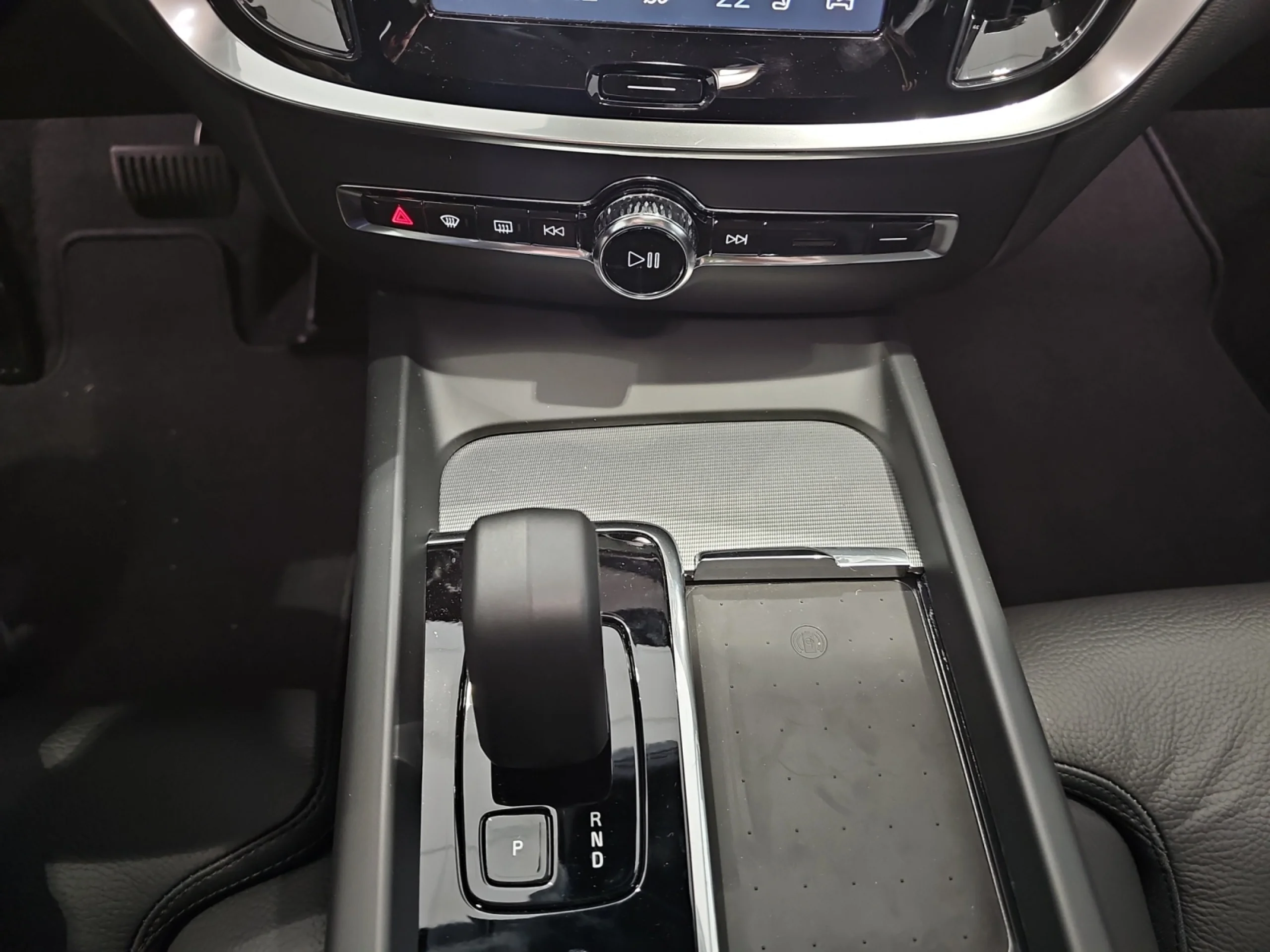 VOLVO V60 2.0 B4 (G) MHEV PLUS DARK AUTO - Foto 11