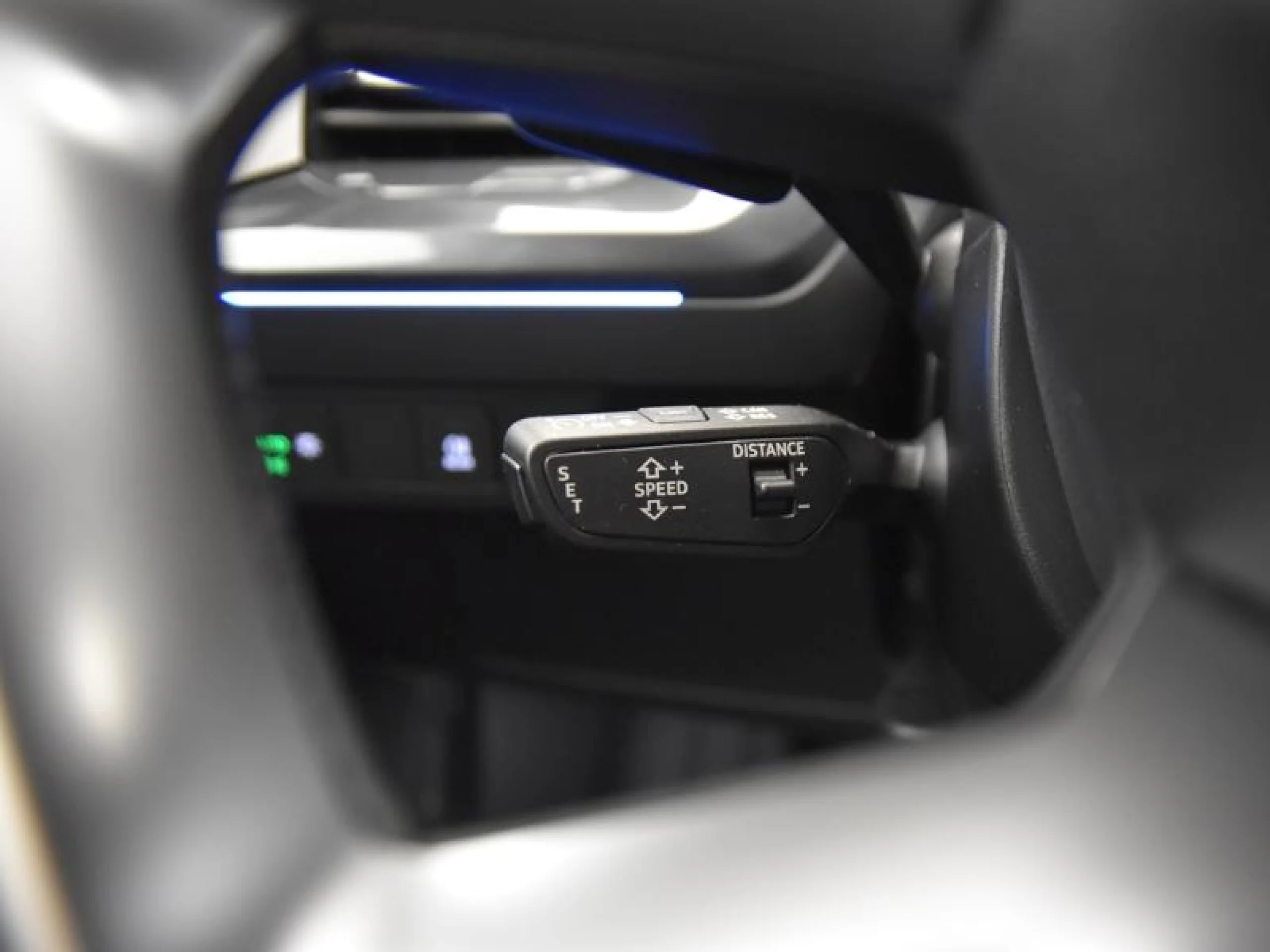 AUDI Q4 GENUINE EDITION 45 E TRON 210KW 82KWH - Foto 14