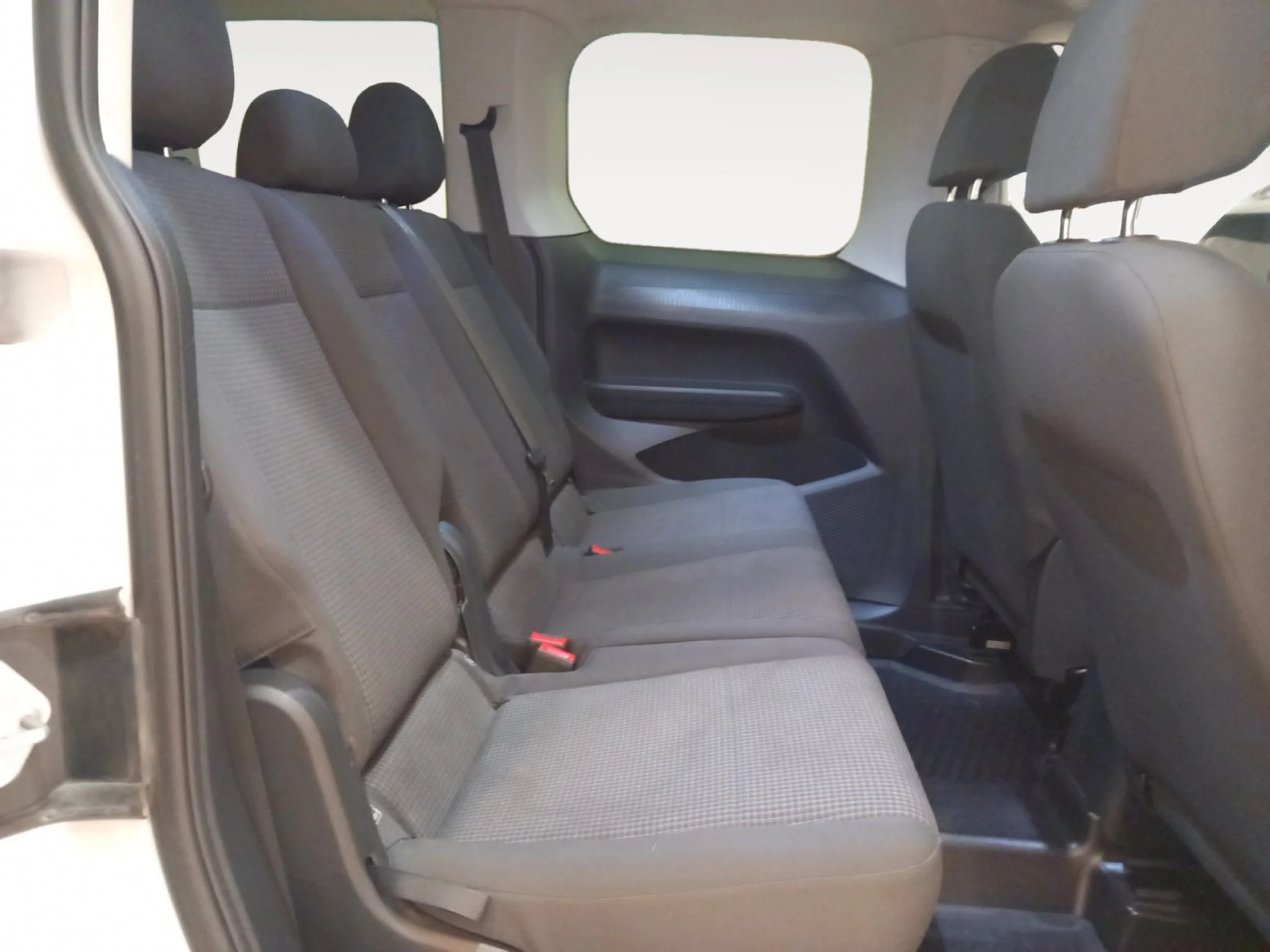 VOLKSWAGEN CADDY 2.0 TDI KOMBI 75KW - Foto 6