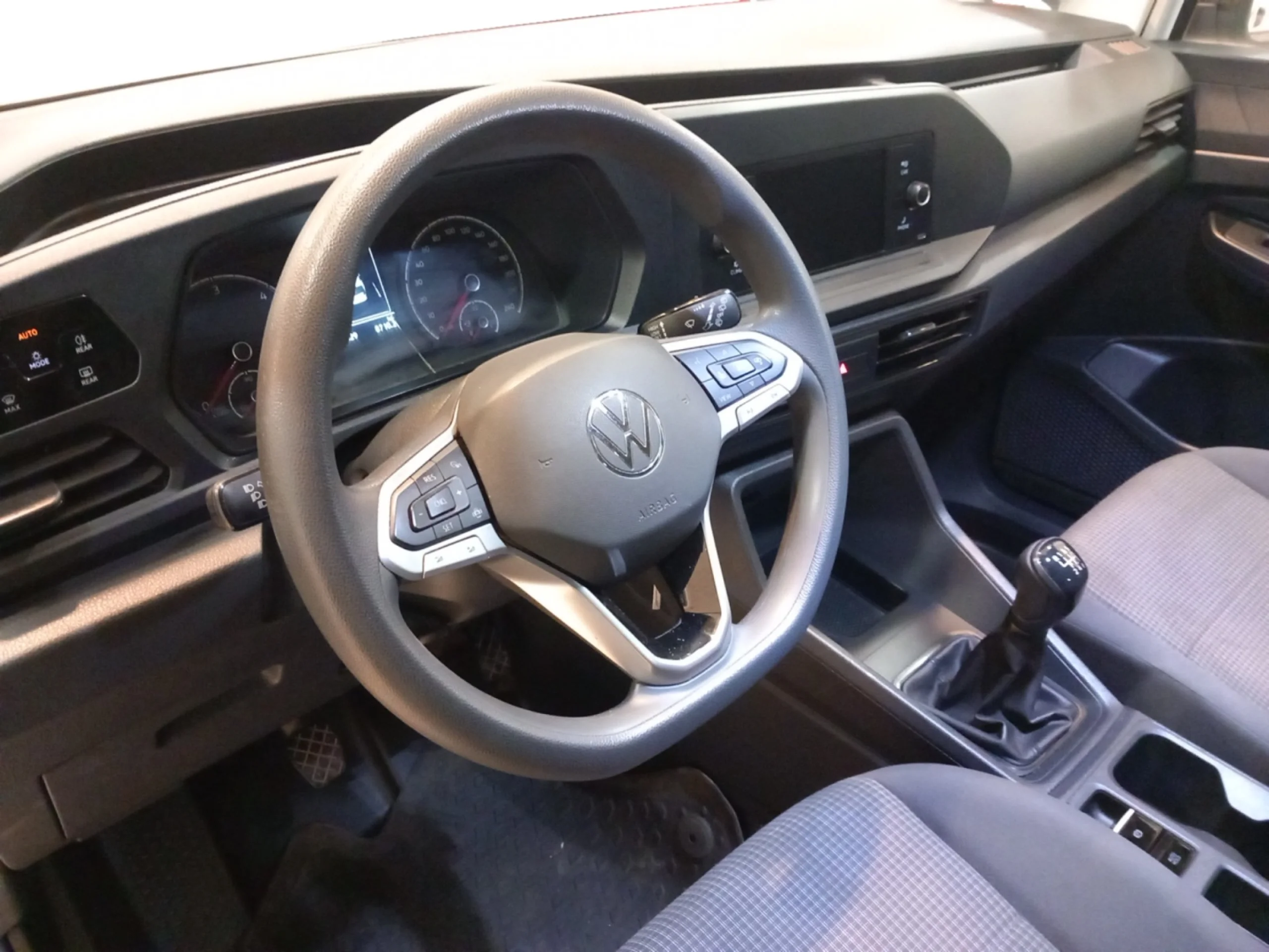 VOLKSWAGEN CADDY 2.0 TDI KOMBI 75KW - Foto 9