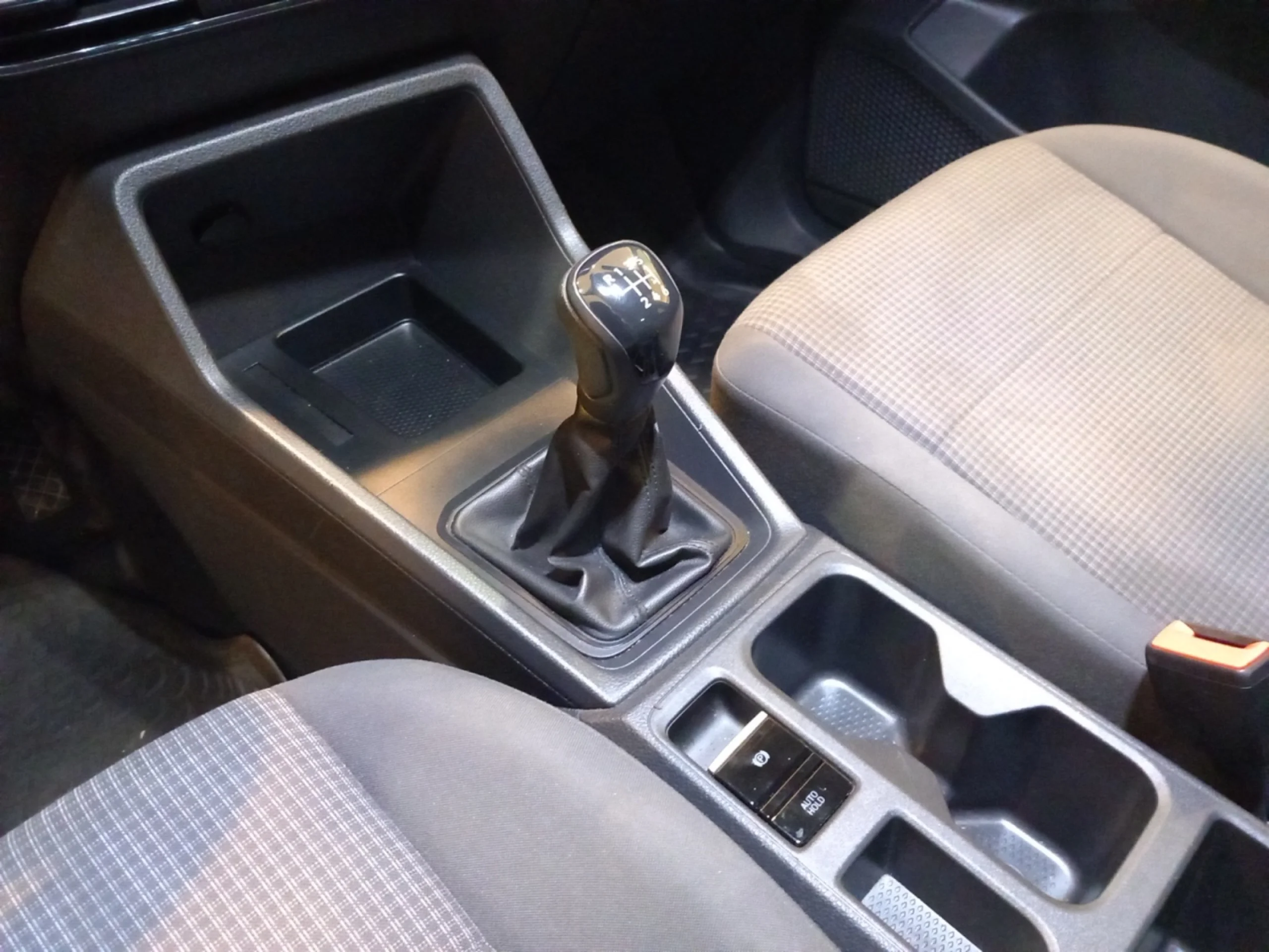 VOLKSWAGEN CADDY 2.0 TDI KOMBI 75KW - Foto 14