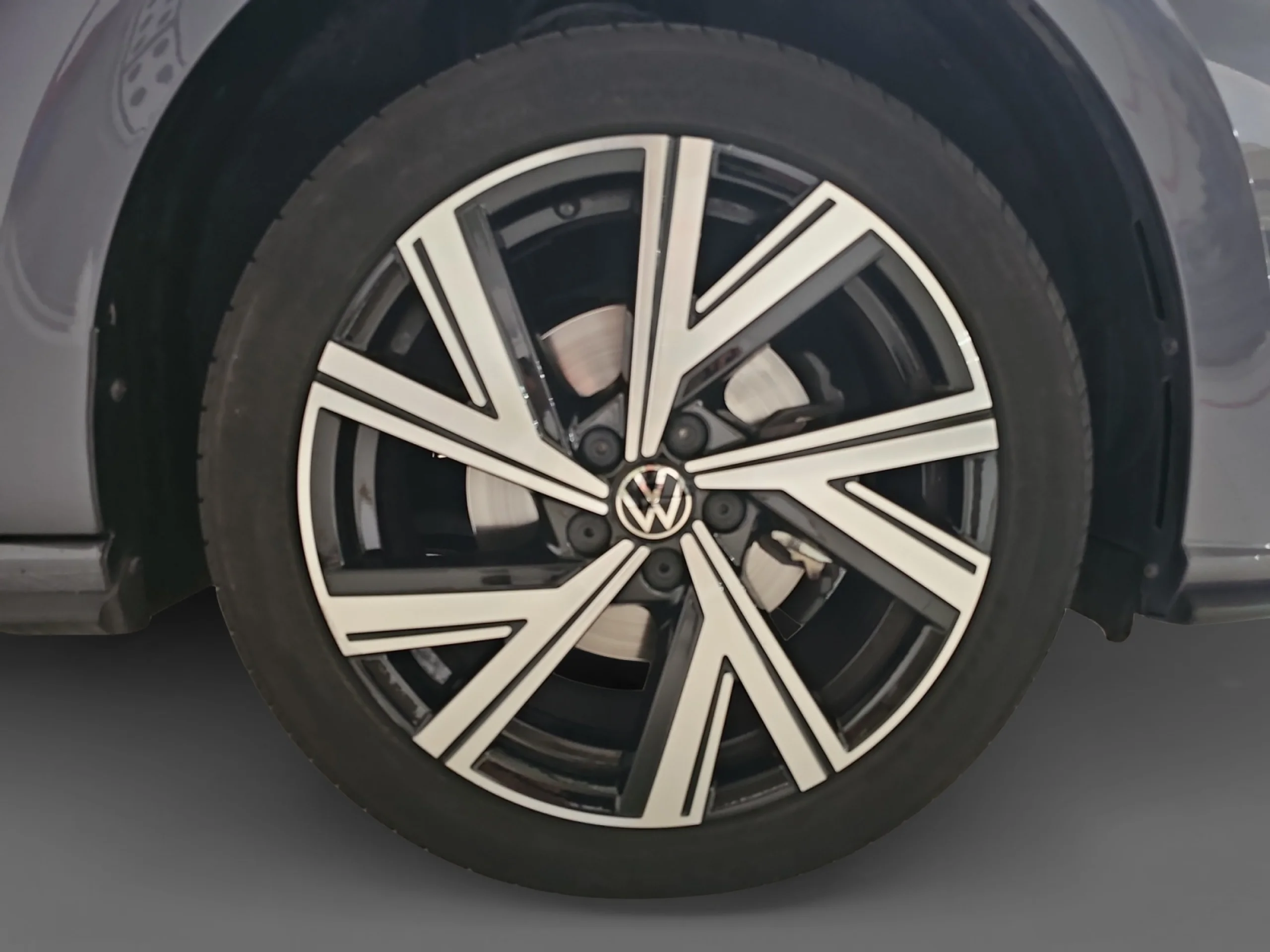 VOLKSWAGEN POLO R LINE 1.0 TSI 81KW (110CV) DSG - Foto 8