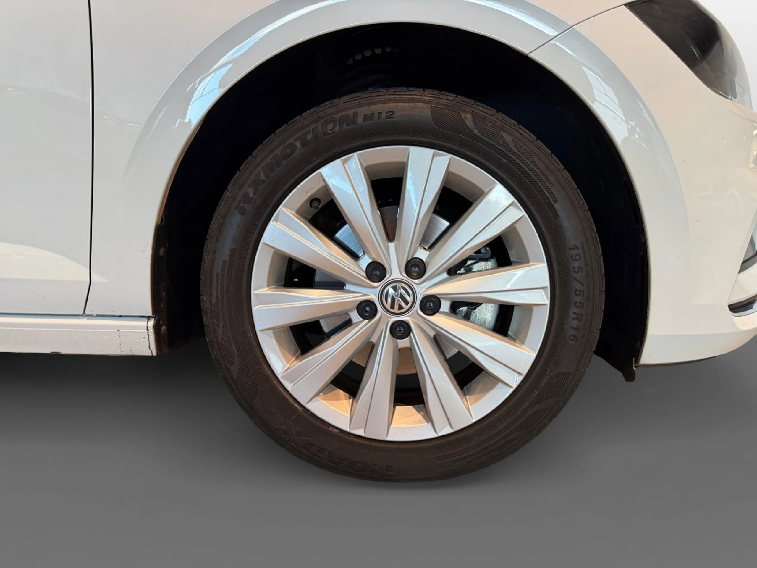 VOLKSWAGEN POLO SPORT 1.0 TSI 85KW (115CV) DSG - Foto 8