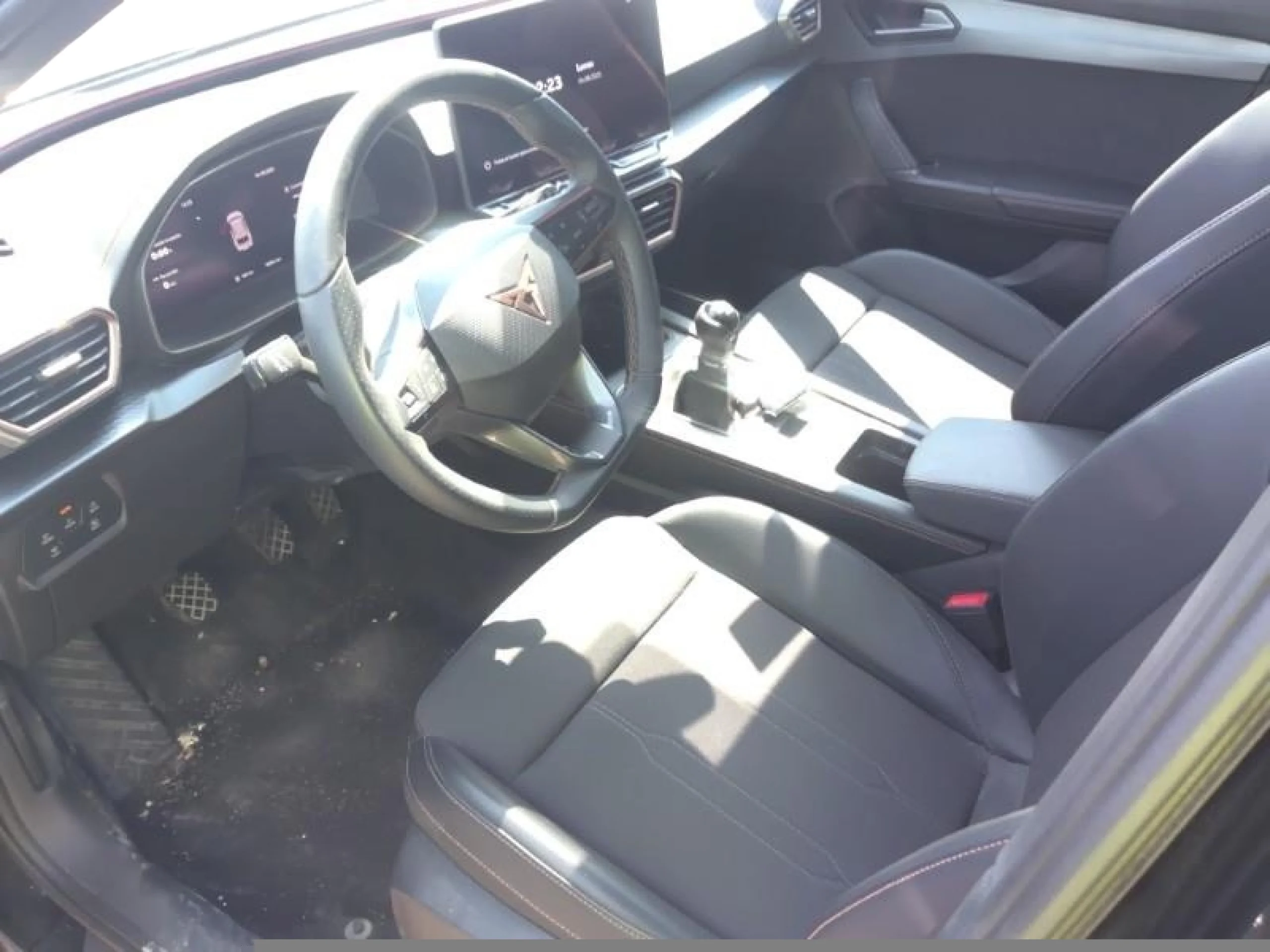 CUPRA LEON 1.5 ETSI 110KW (150CV) DSG - Foto 7