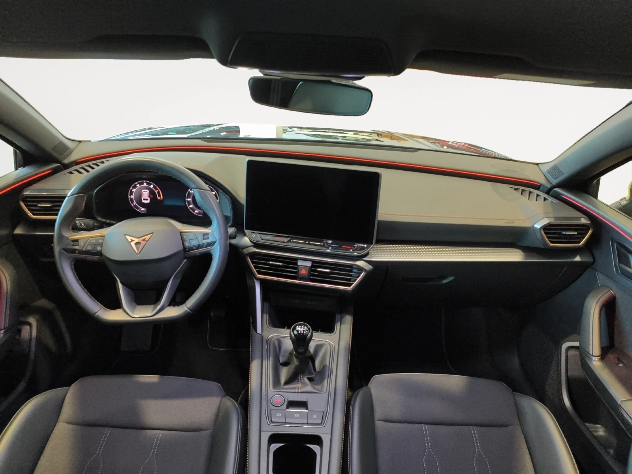 CUPRA LEON 1.5 ETSI 110KW (150CV) DSG - Foto 4