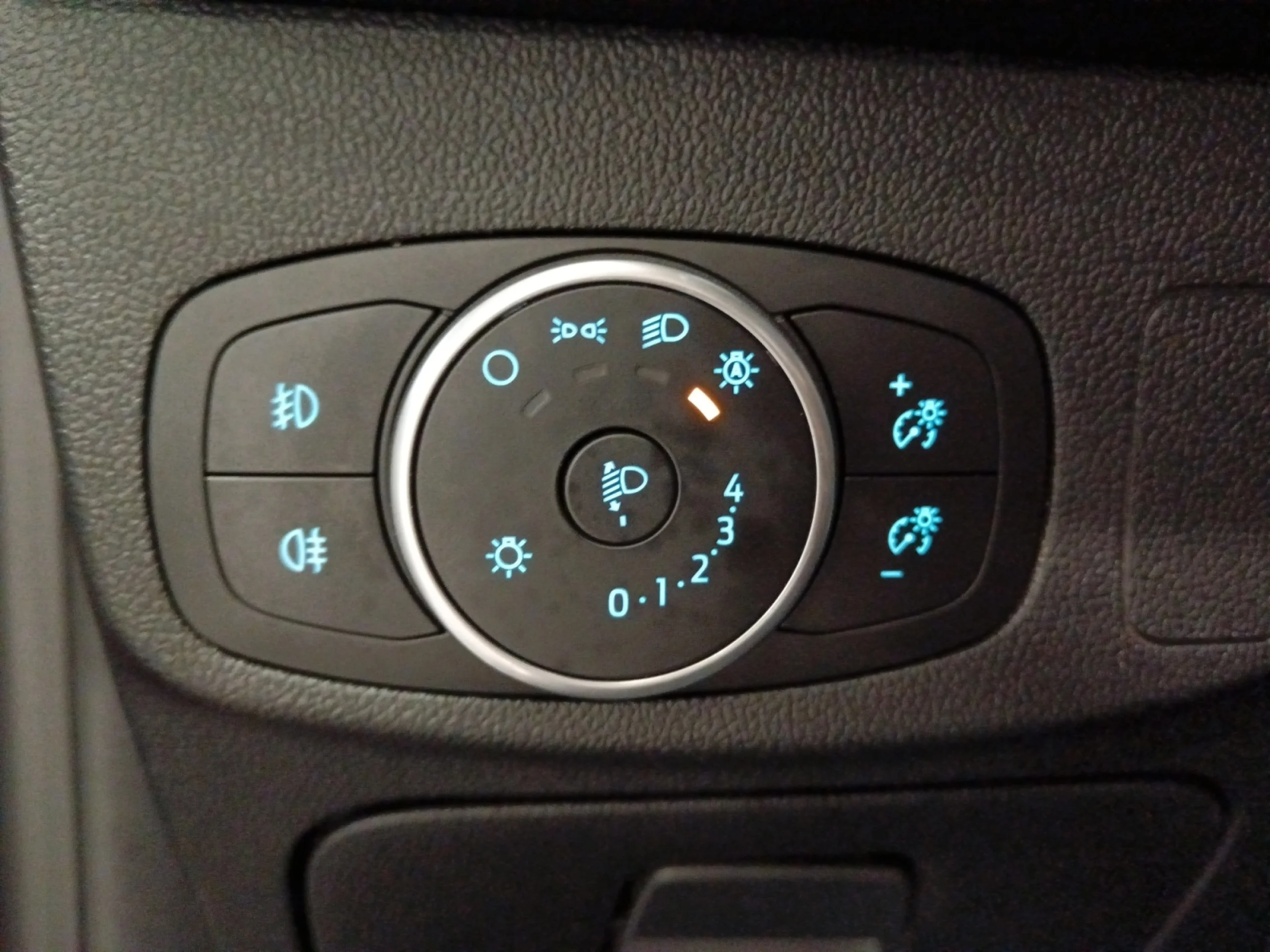 FORD FOCUS 1.5 ECOBLUE 88KW ST LINE SPORTBR - Foto 19