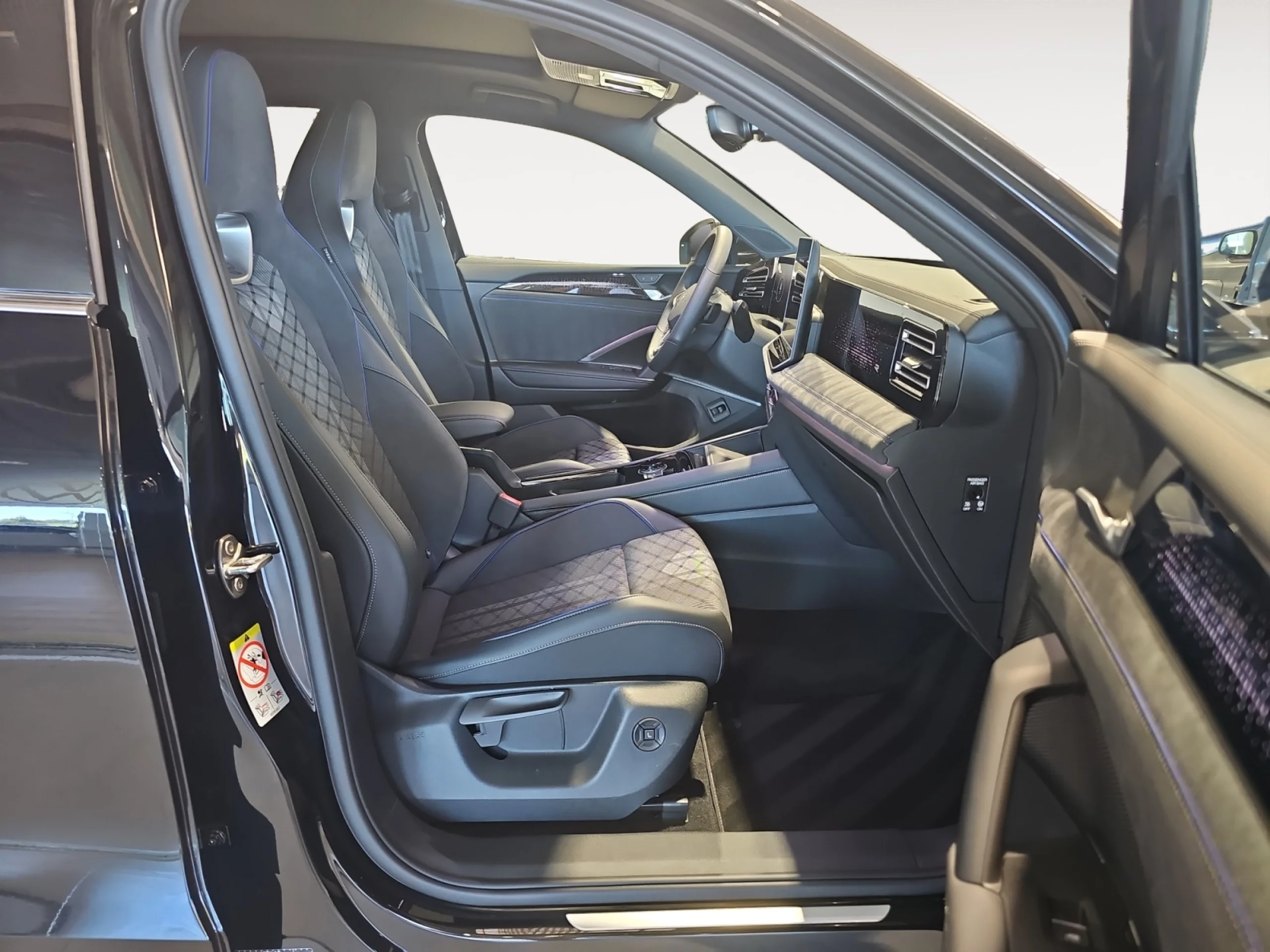 VOLKSWAGEN TIGUAN TIGUAN R LINE  2.0 TDI 4MOTION 142 KW (193 CV)  AUTOMÁTICO DSG 7 VEL. - Foto 5