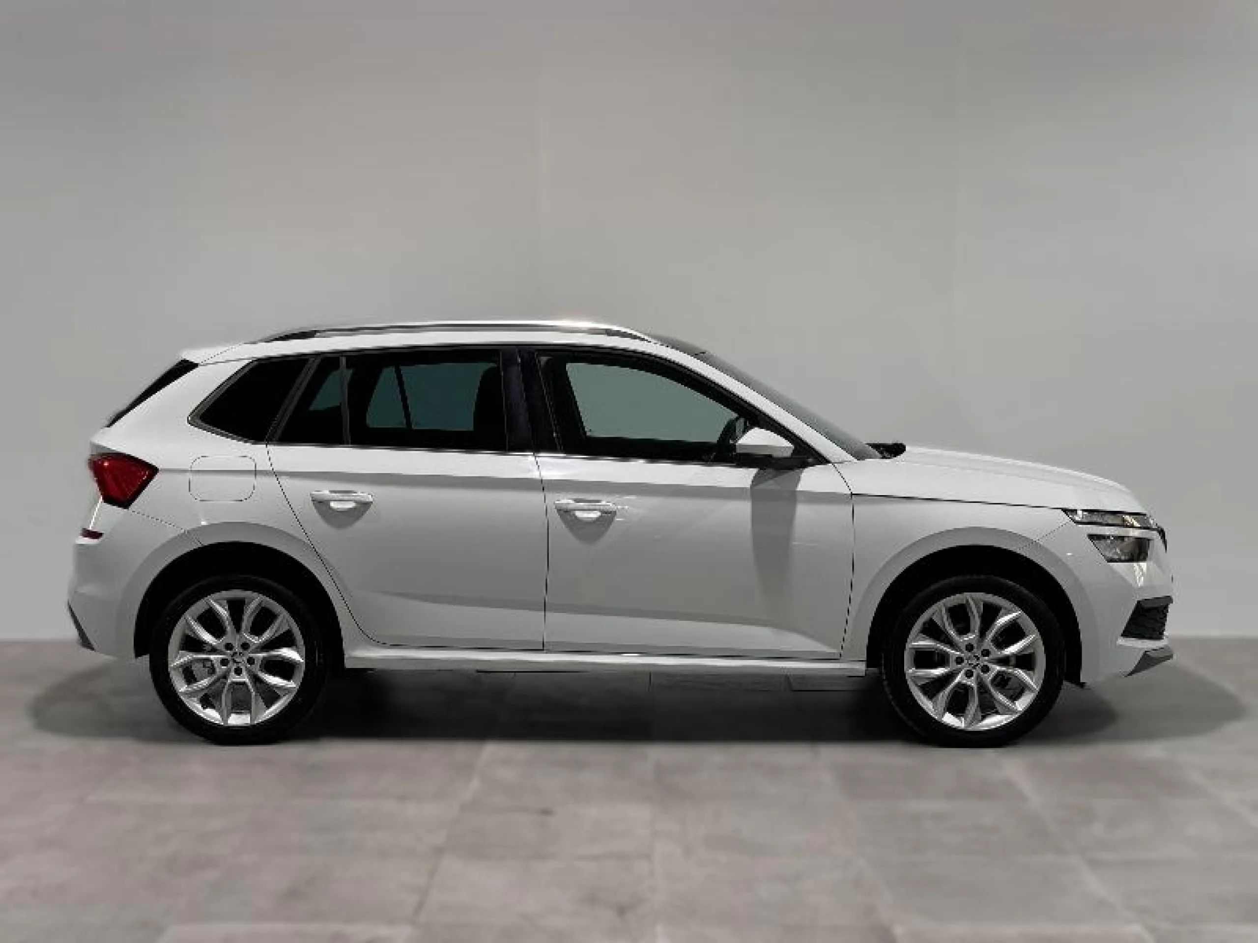 SKODA KAMIQ 1.0 TSI 81KW (110CV) DSG SPORT - Foto 3