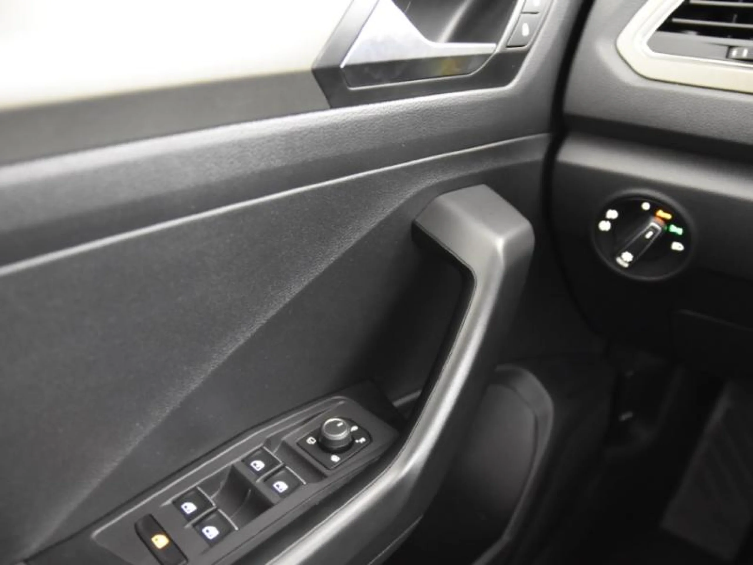 VOLKSWAGEN T ROC ADVANCE 2.0 TDI 110KW (150CV) DSG - Foto 15