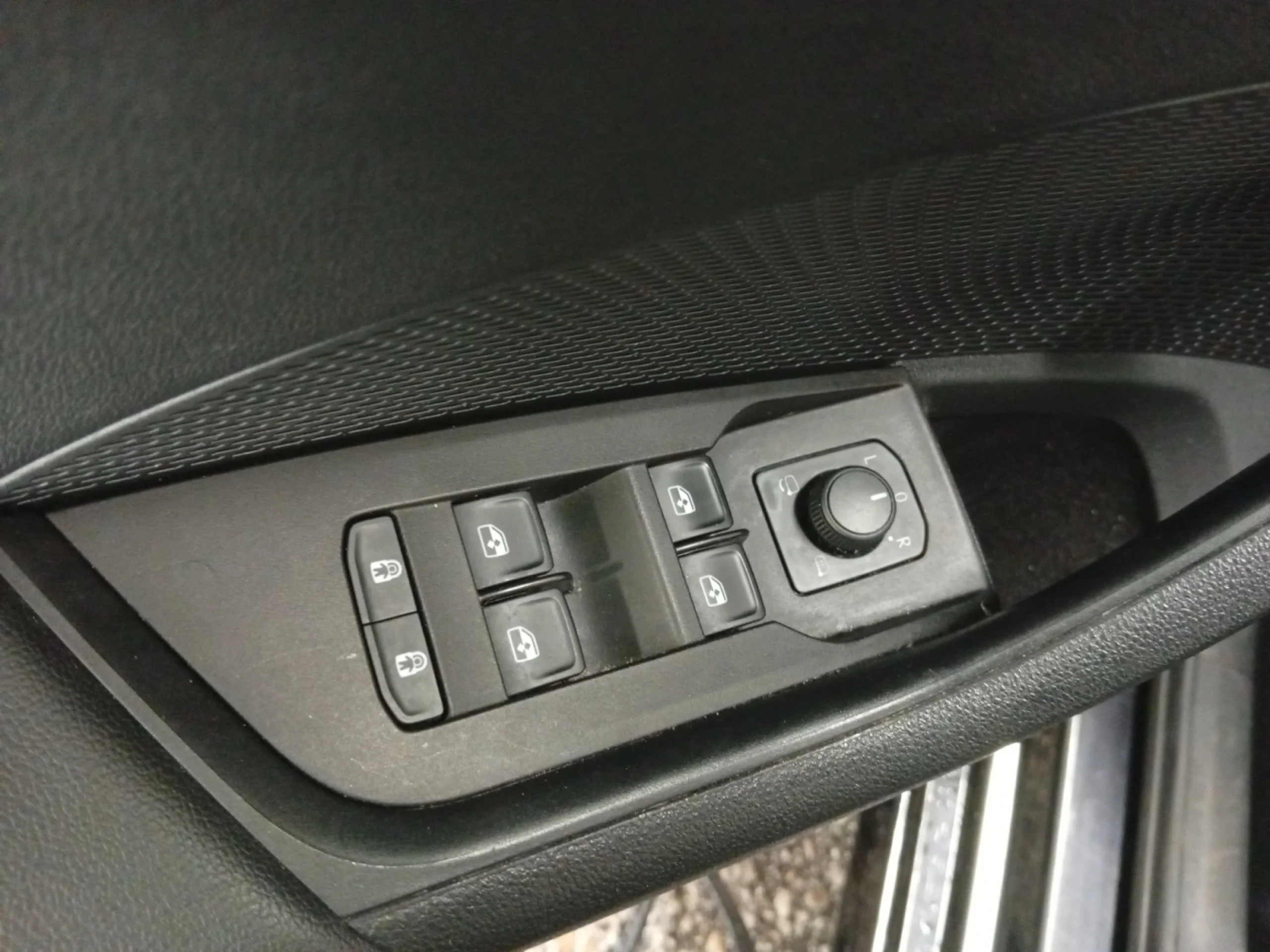 SKODA OCTAVIA COMBI 2.0 TDI 85KW(115CV) MAN AMBITION - Foto 13