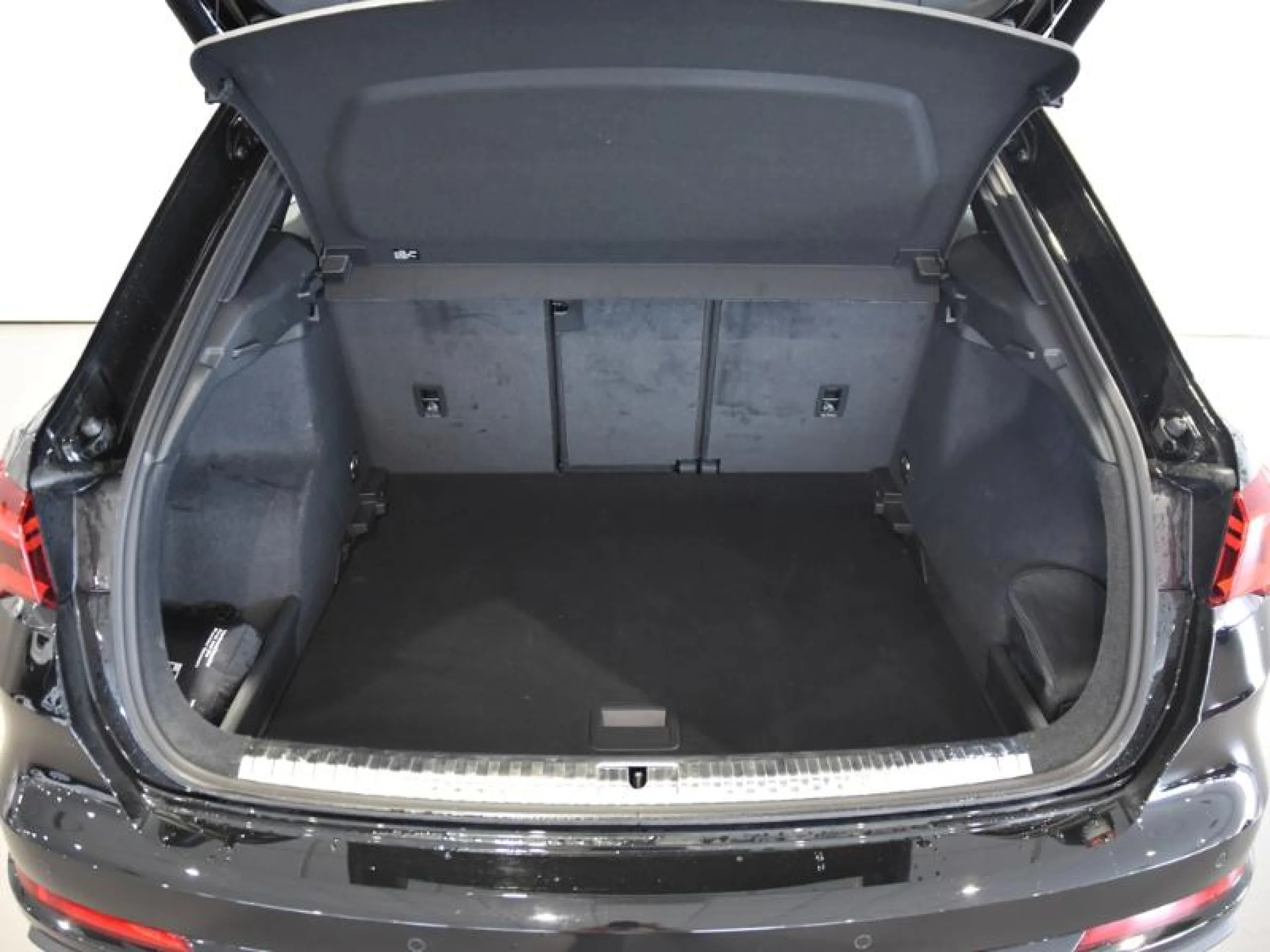 AUDI Q3 GENUINE ED.40 TDI 142KW S TRONIC QUATTRO - Foto 7