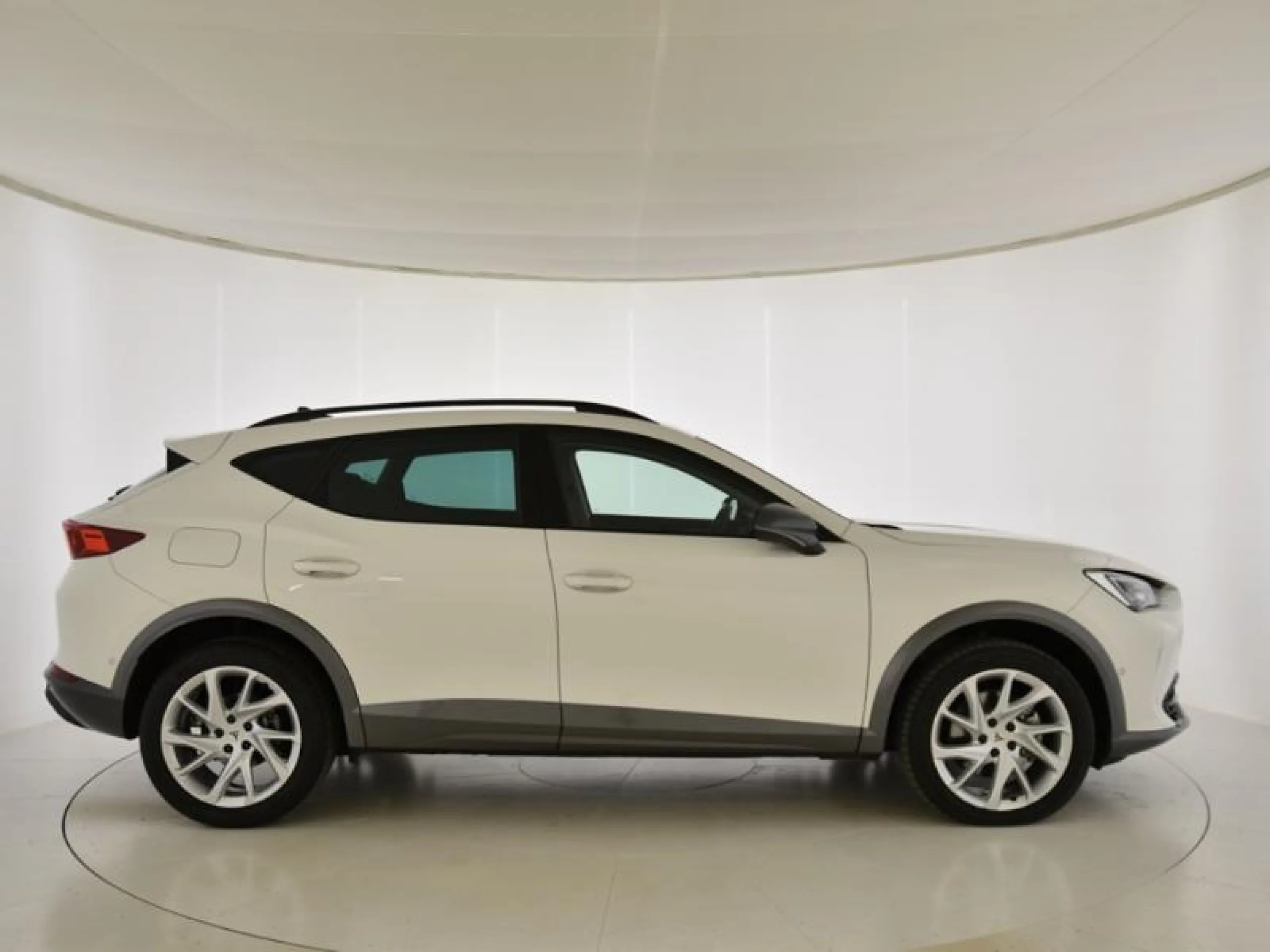 CUPRA FORMENTOR 1.5 TSI 110KW (150 CV) - Foto 3