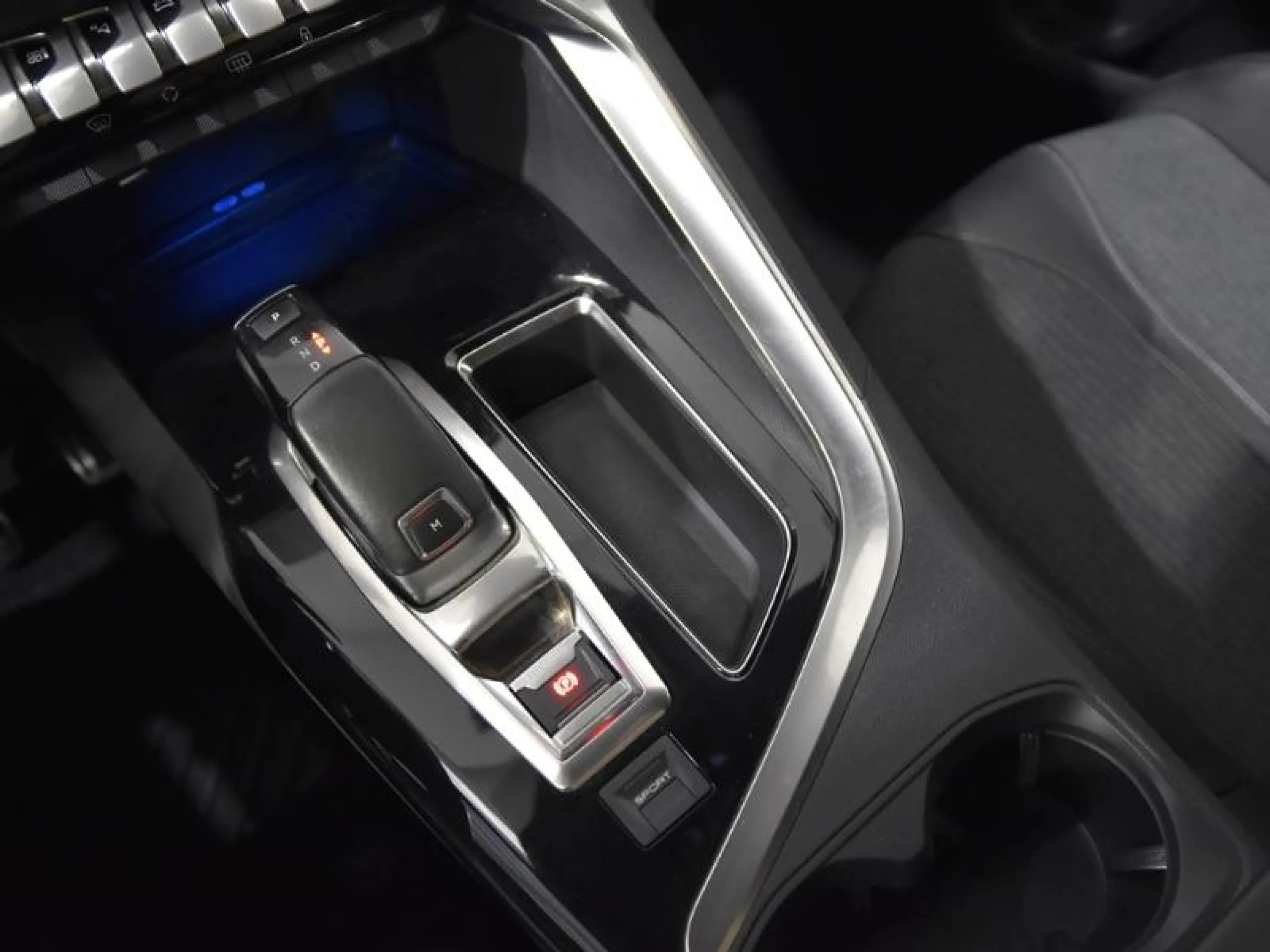 PEUGEOT 3008 1.6BLUEHDI 88KW (120CV) GT LINE AUTO S&S - Foto 10