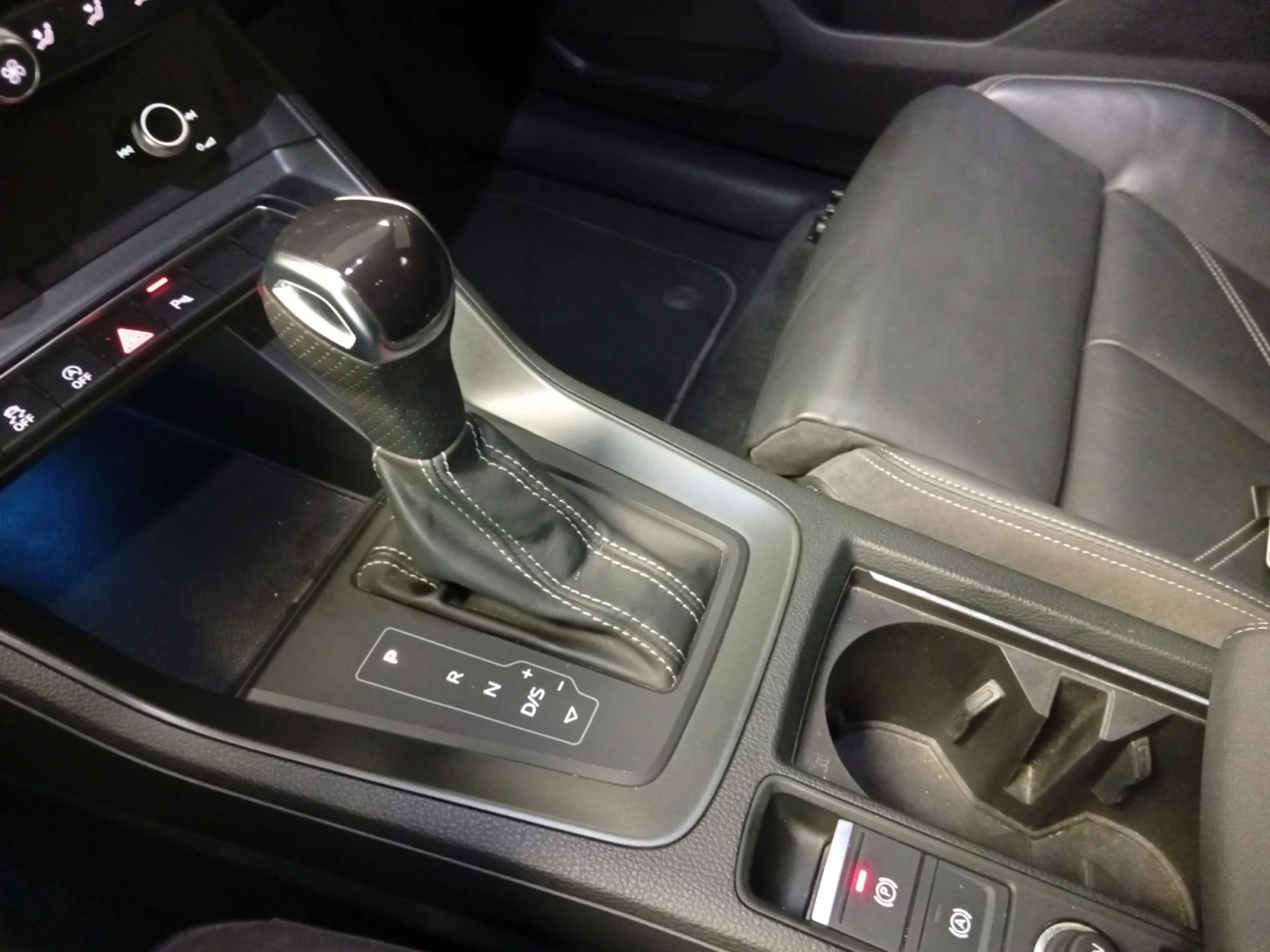 AUDI Q3 SPORTBACK 40 TDI 147KW S TRONIC QUATTRO BLACK LINE - Foto 17