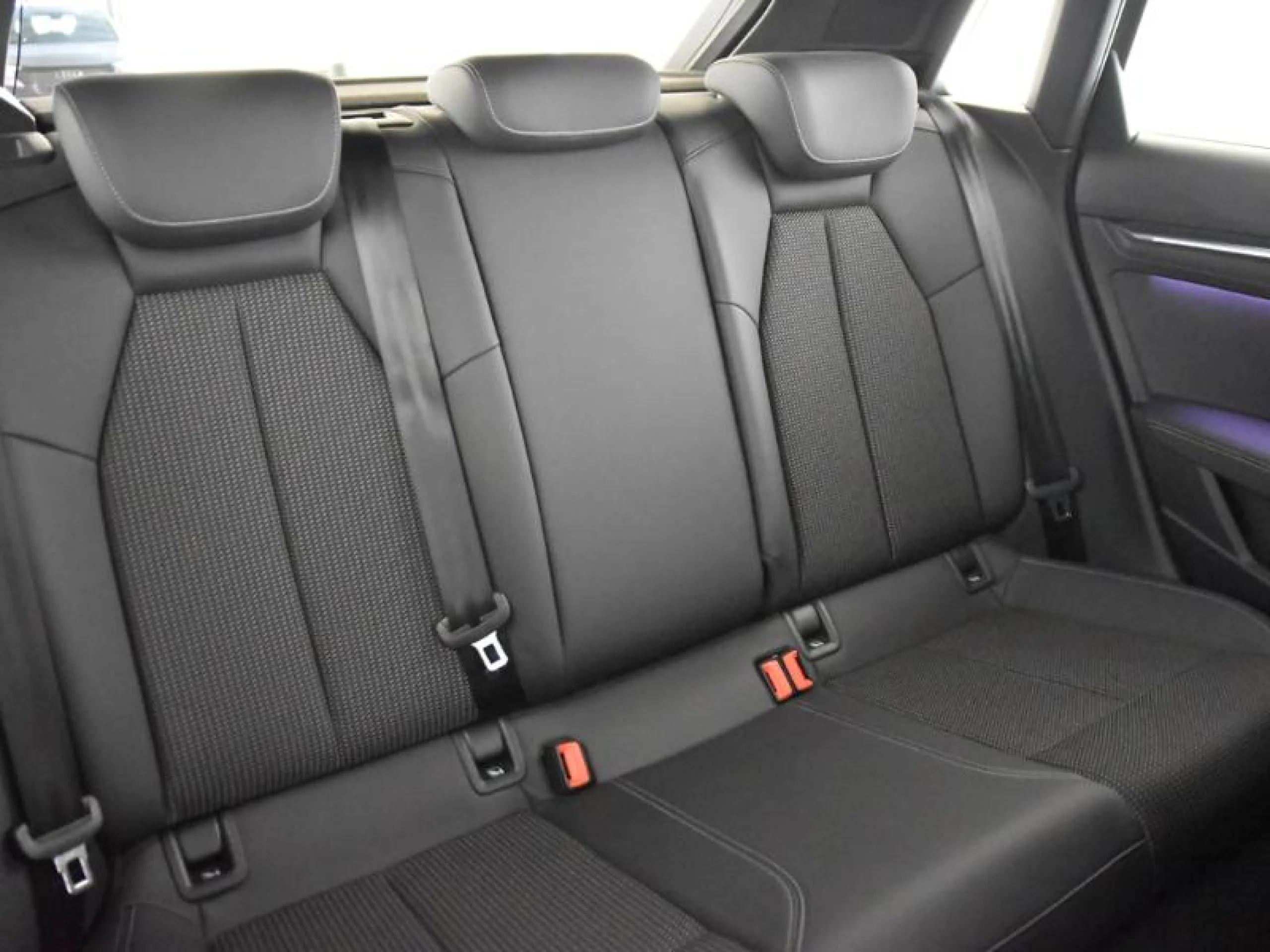 AUDI A3 SPORTBACK S LINE 40 TFSI E 150KW S TRON - Foto 6