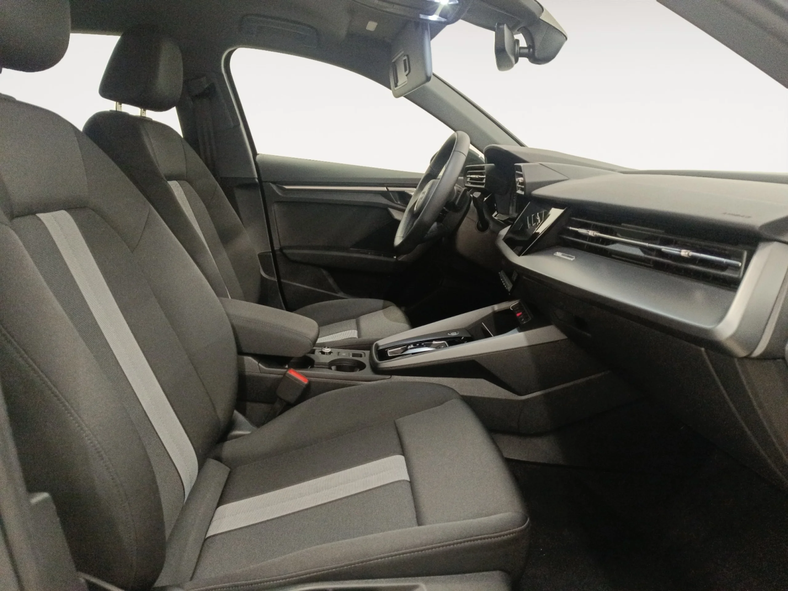 AUDI A3 SPORTBACK ADVANCED 35 TFSI 110KW S TRON - Foto 5