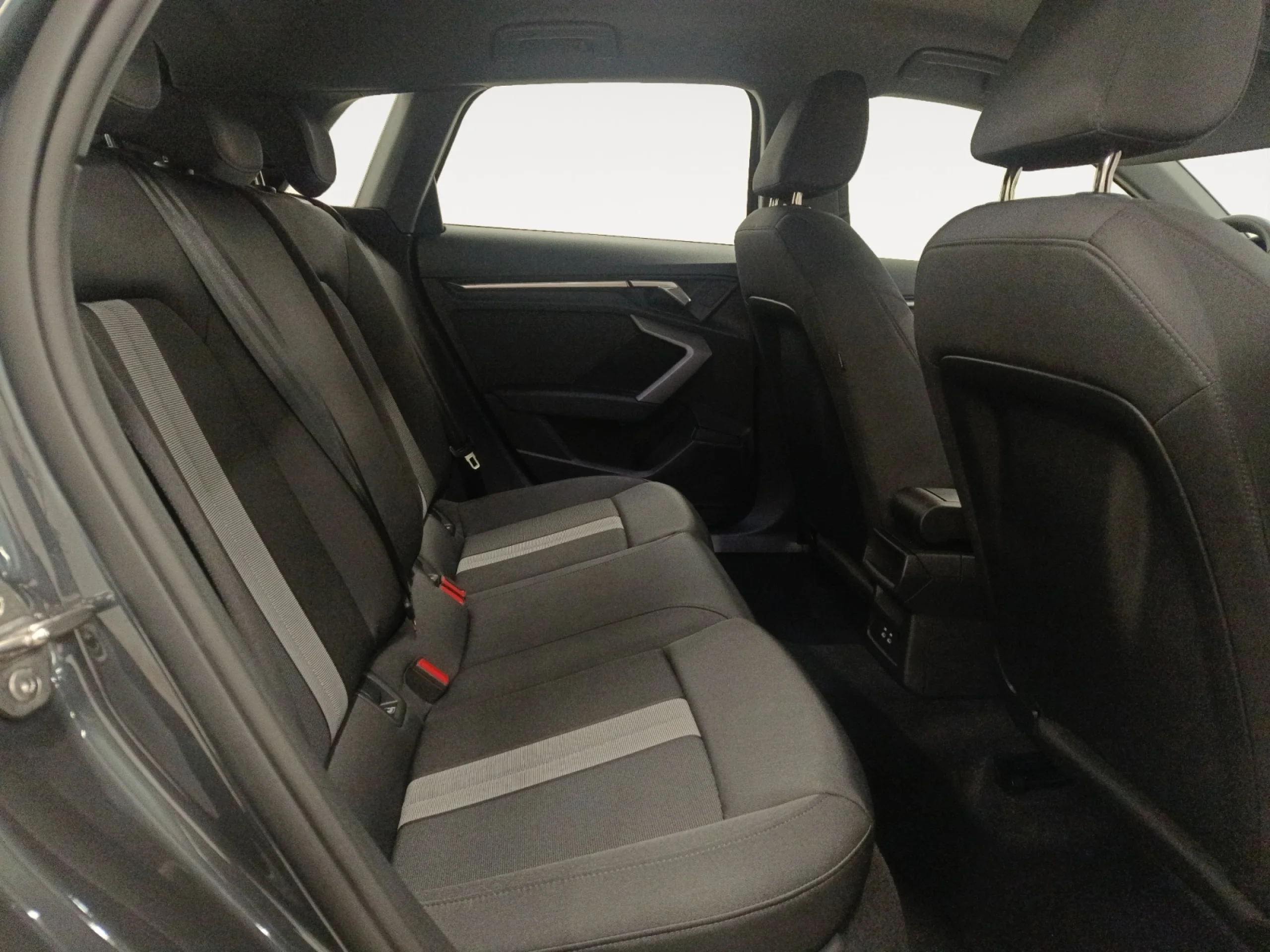 AUDI A3 SPORTBACK ADVANCED 35 TFSI 110KW S TRON - Foto 6