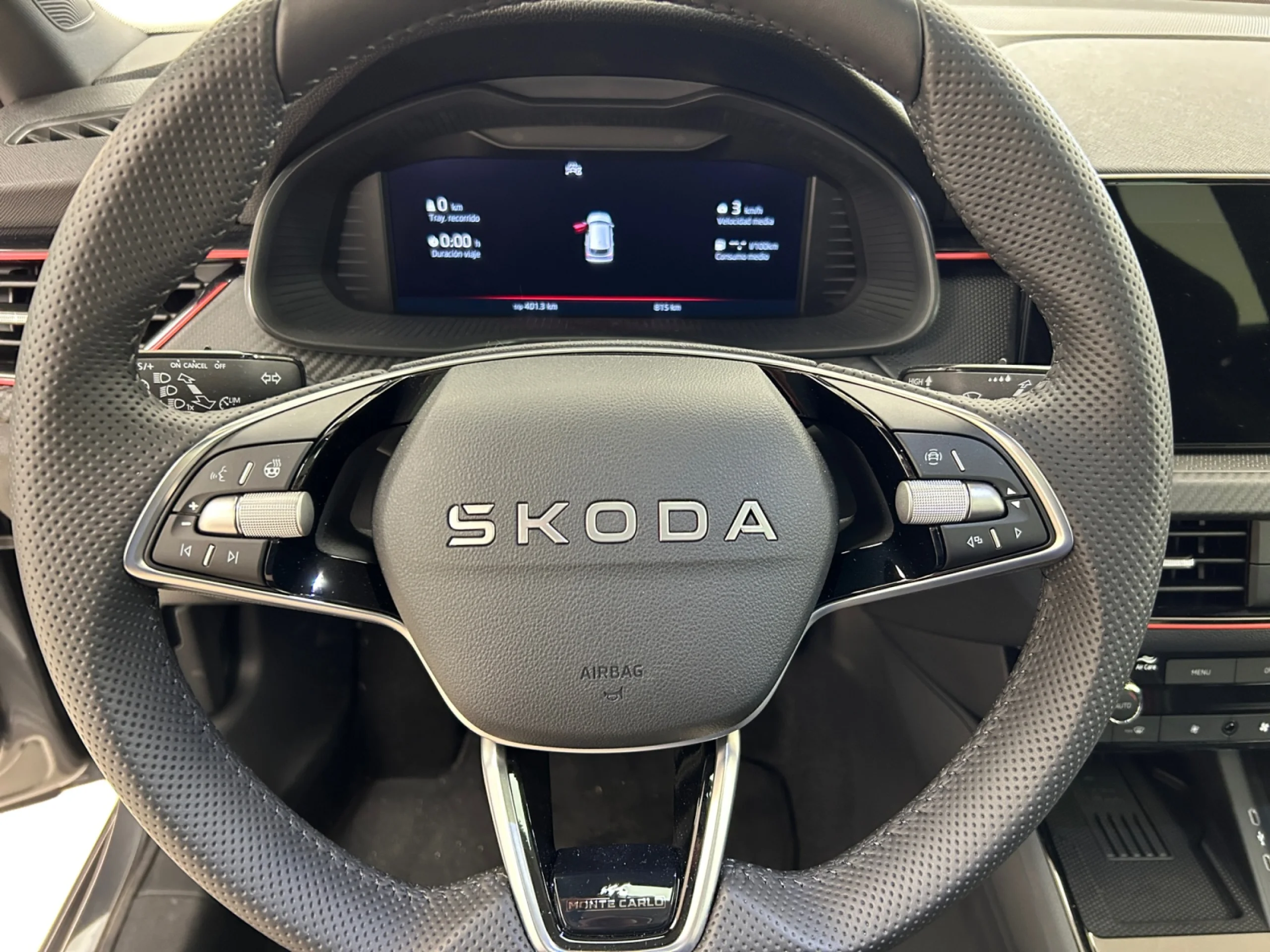 SKODA KAMIQ 1.5 TSI 110KW (150CV) MONTE CARLO - Foto 9