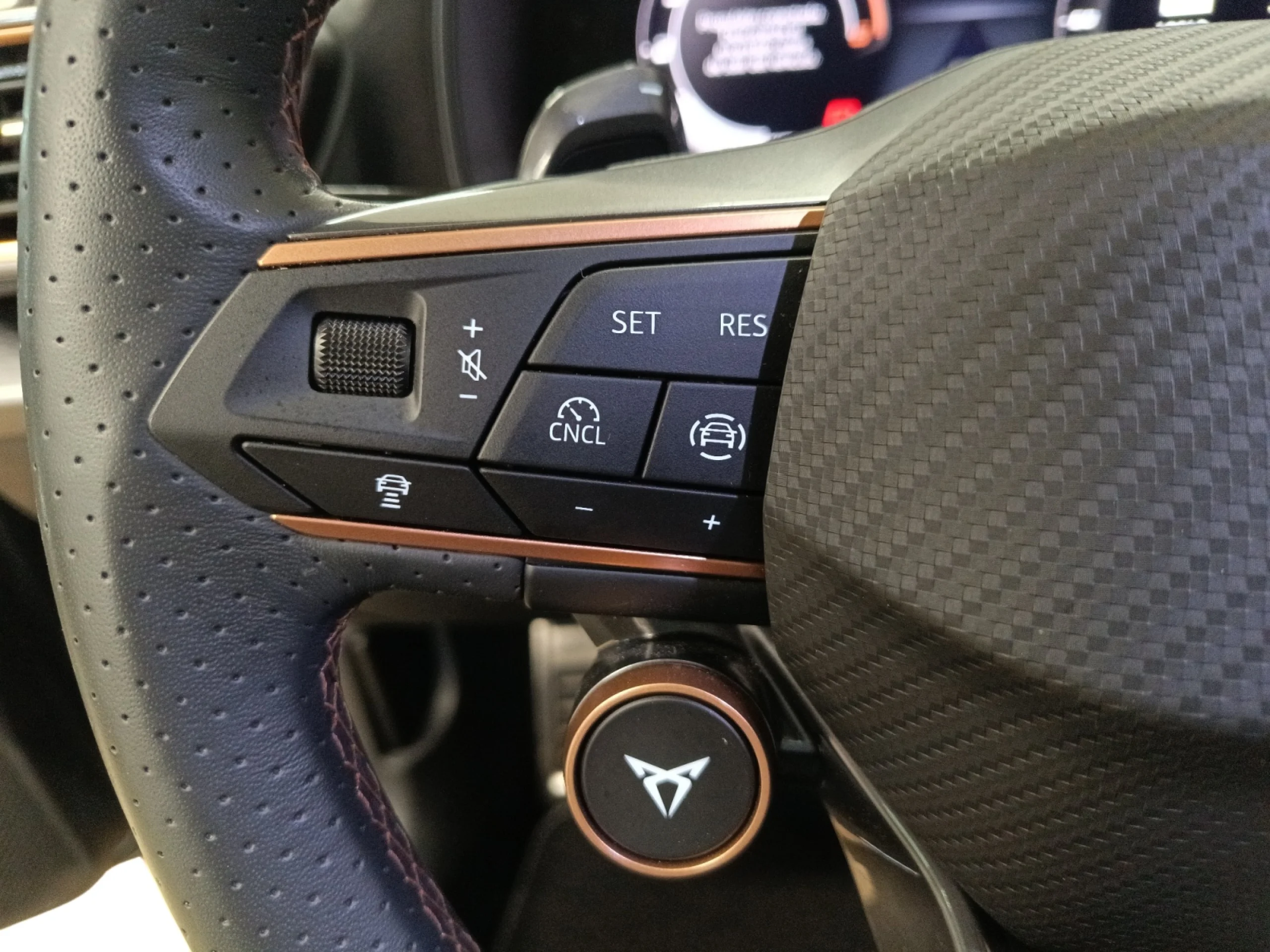 CUPRA LEON 1.5 ETSI 110KW (150CV) DSG - Foto 11