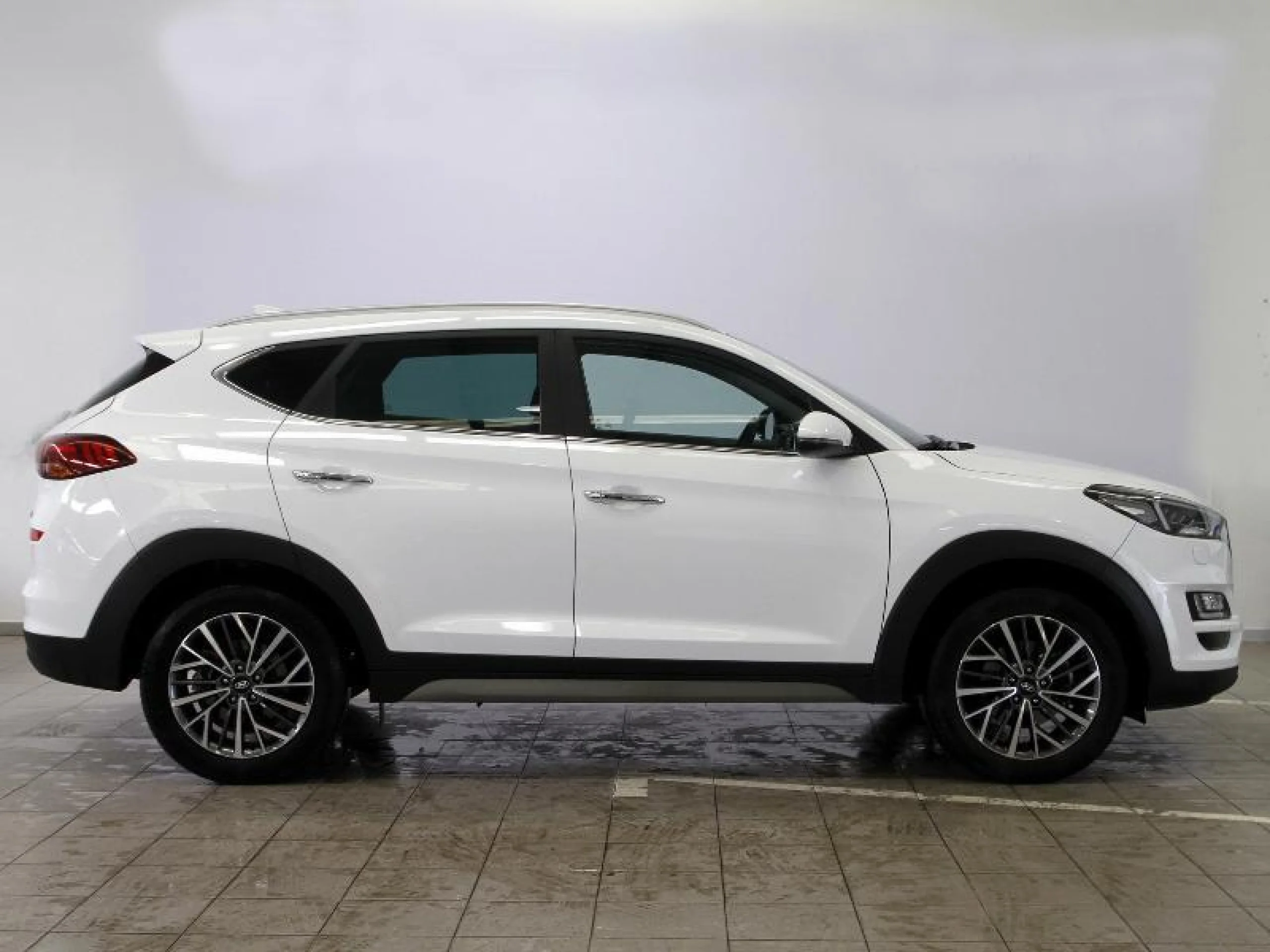 HYUNDAI TUCSON 1.6 GDI 97KW (131CV) TECNO SAFE 4X2 - Foto 2