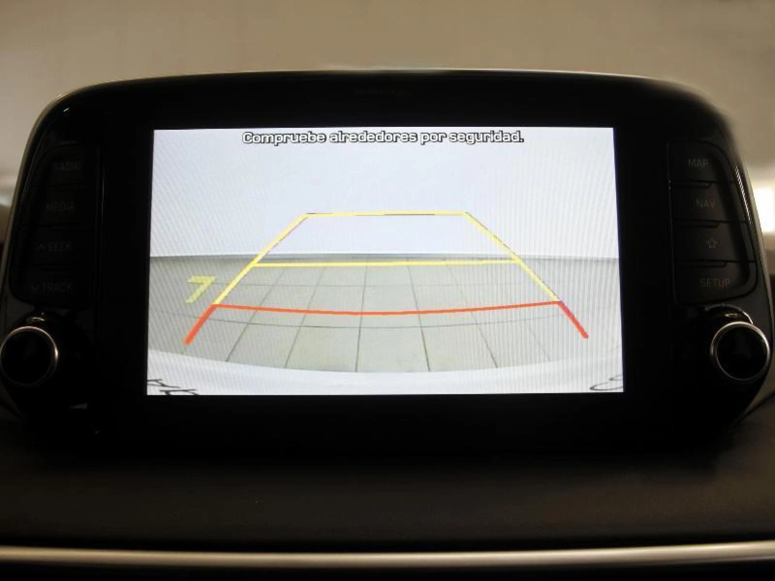 HYUNDAI TUCSON 1.6 GDI 97KW (131CV) TECNO SAFE 4X2 - Foto 10