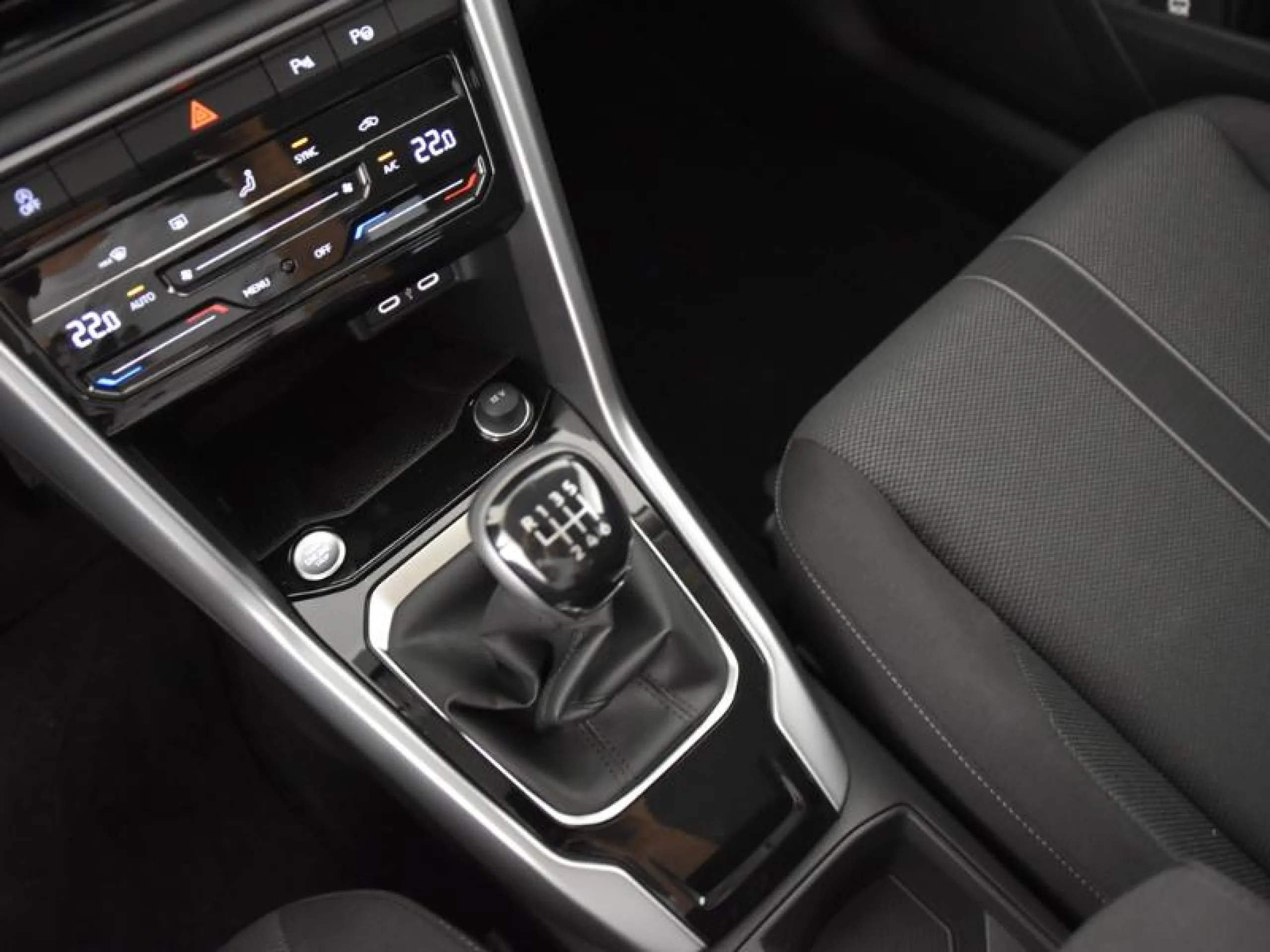 VOLKSWAGEN T ROC T ROC M S 1.0 TSI 85 KW (115 CV)  6 VEL. - Foto 11