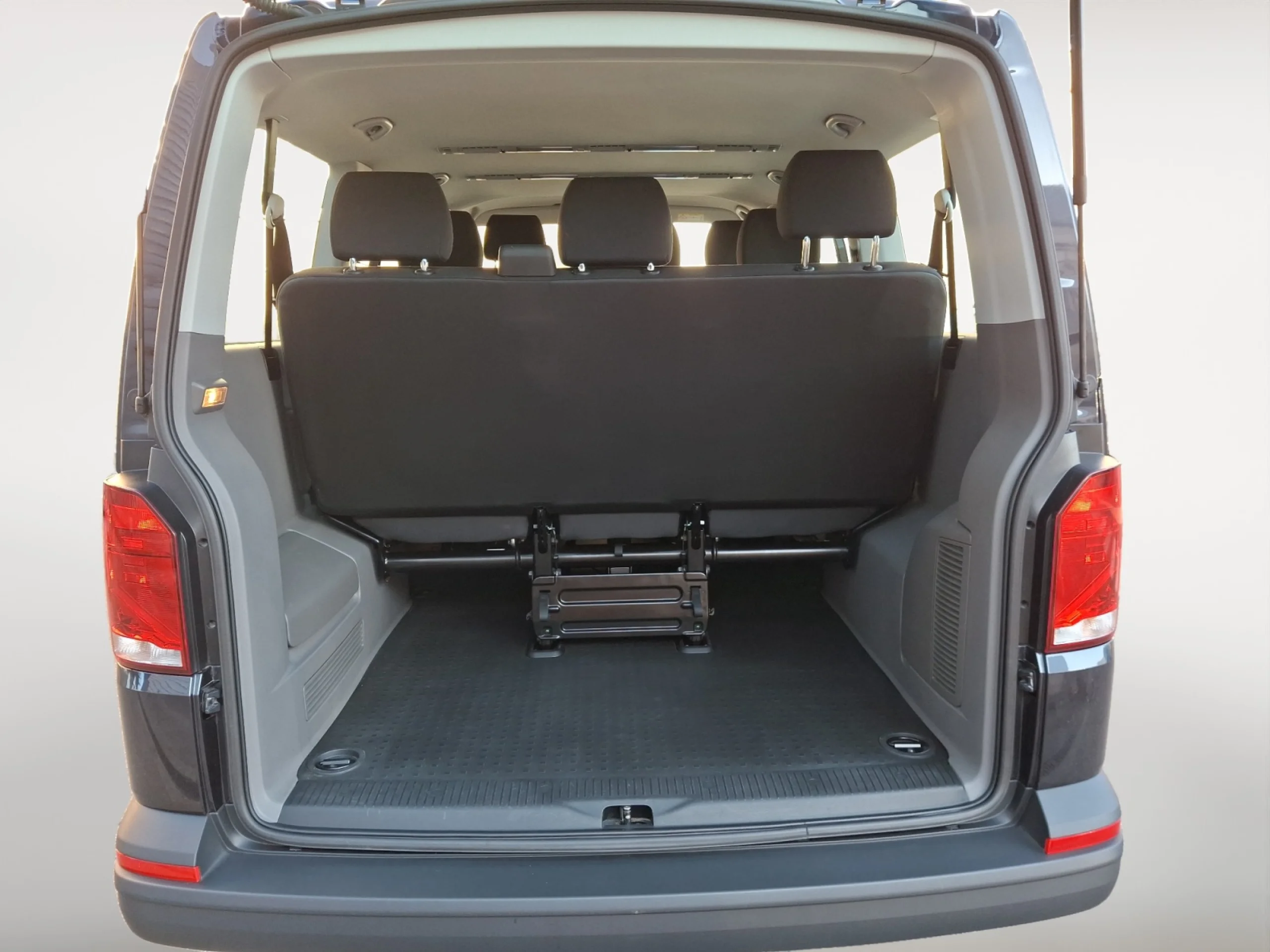 VOLKSWAGEN CARAVELLE PREMIUM CORTA 2.0 TDI 110KW BMT DSG - Foto 7