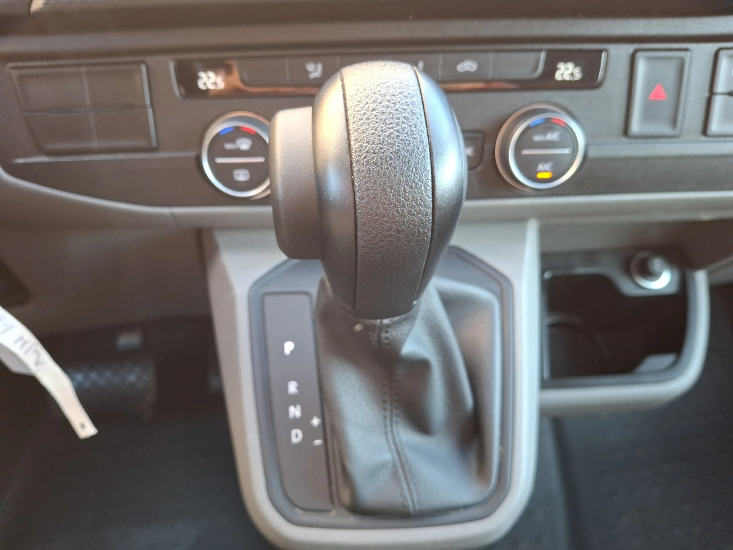 VOLKSWAGEN CARAVELLE PREMIUM CORTA 2.0 TDI 110KW BMT DSG - Foto 13