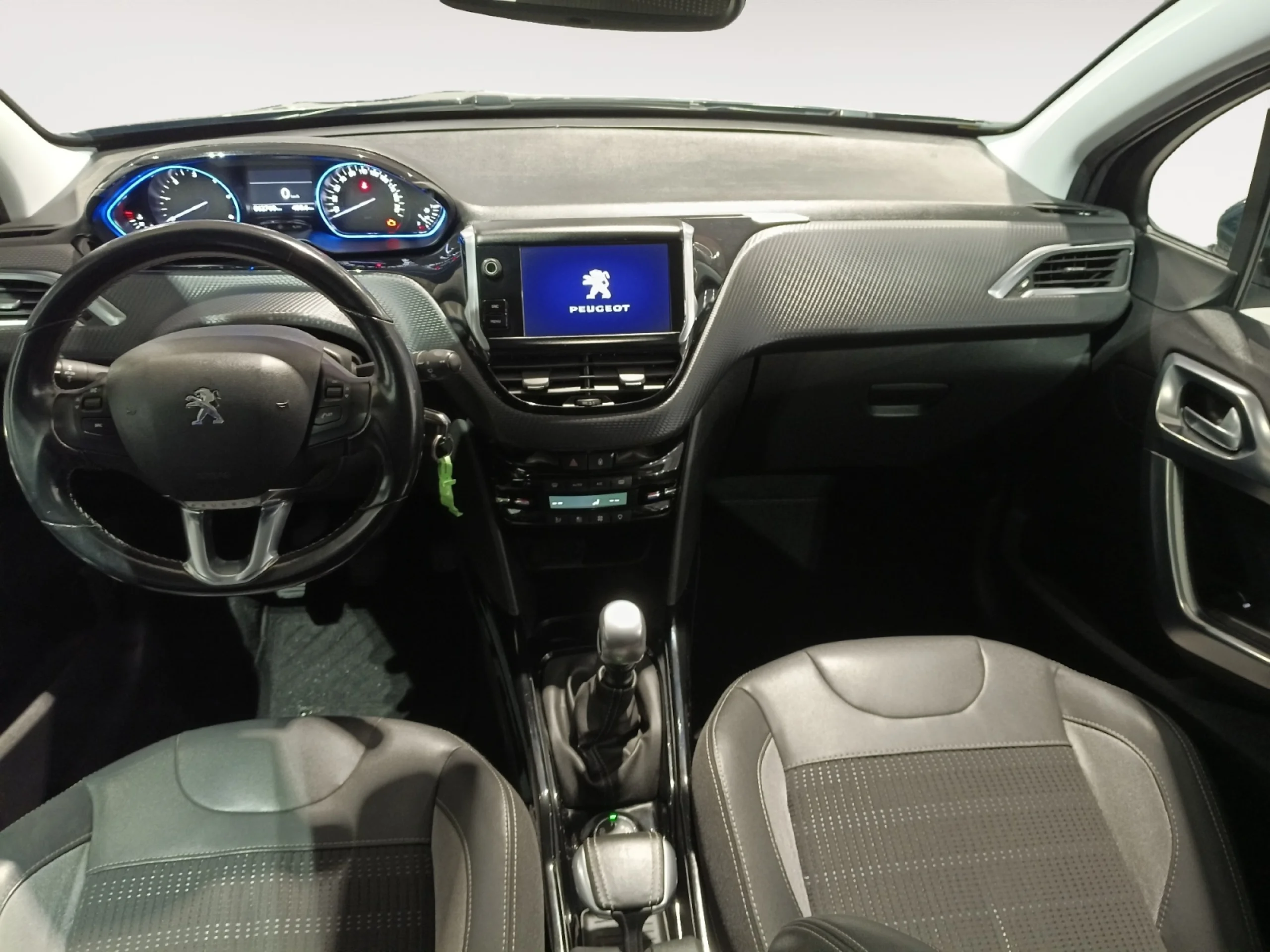 PEUGEOT 2008 ALLURE 1.6 BLUEHDI 88KW (120CV) S - Foto 4