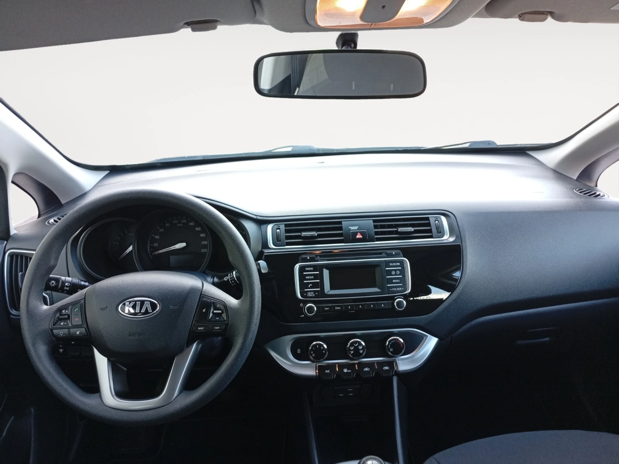 KIA Rio 1.2 CVVT 62KW (84CV) CONCEPT - Foto 4