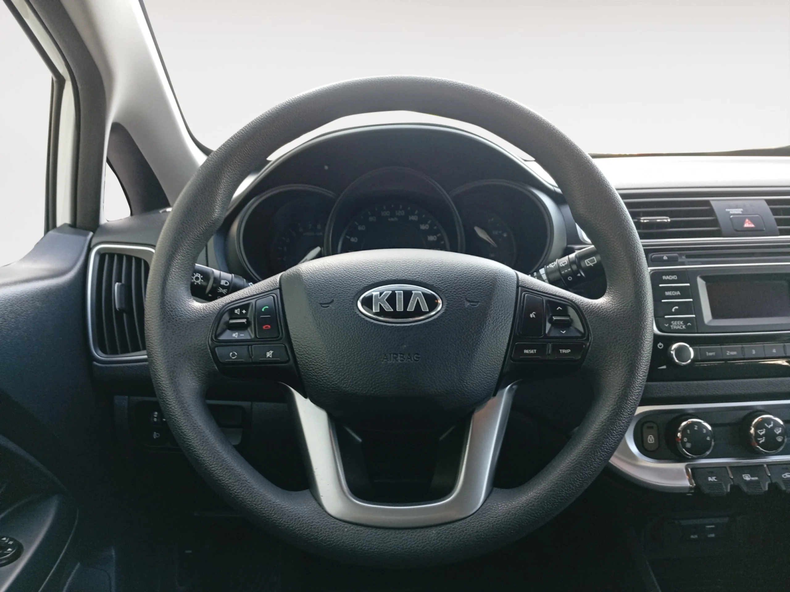 KIA Rio 1.2 CVVT 62KW (84CV) CONCEPT - Foto 11