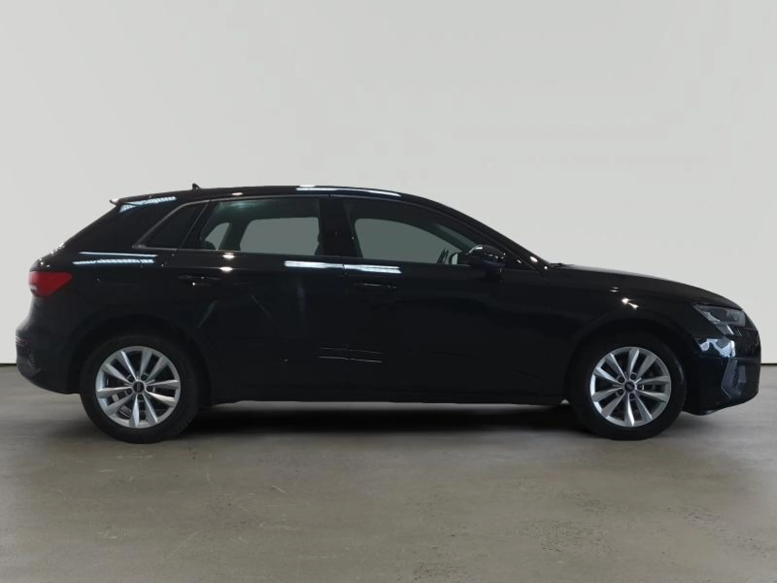 AUDI A3 SPORTBACK 30 TFSI 81KW (110CV) - Foto 3