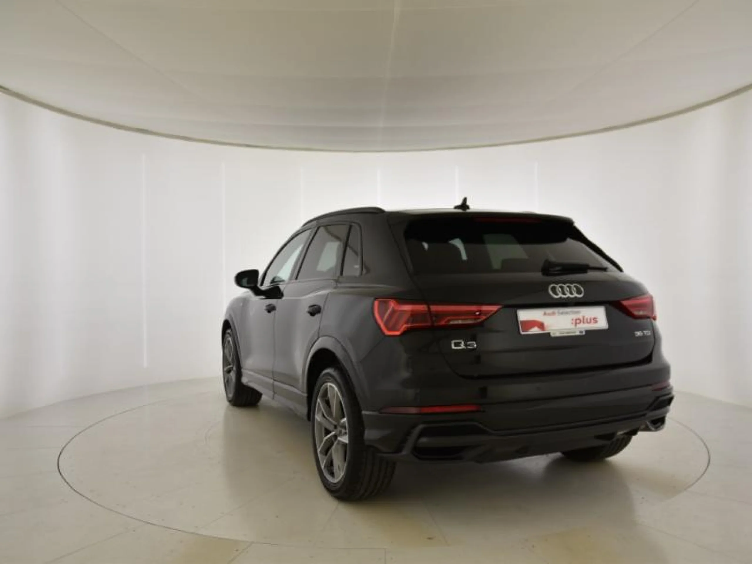 AUDI Q3 BLACK LINE 35 TDI 110KW (150CV) S TRONIC - Foto 2