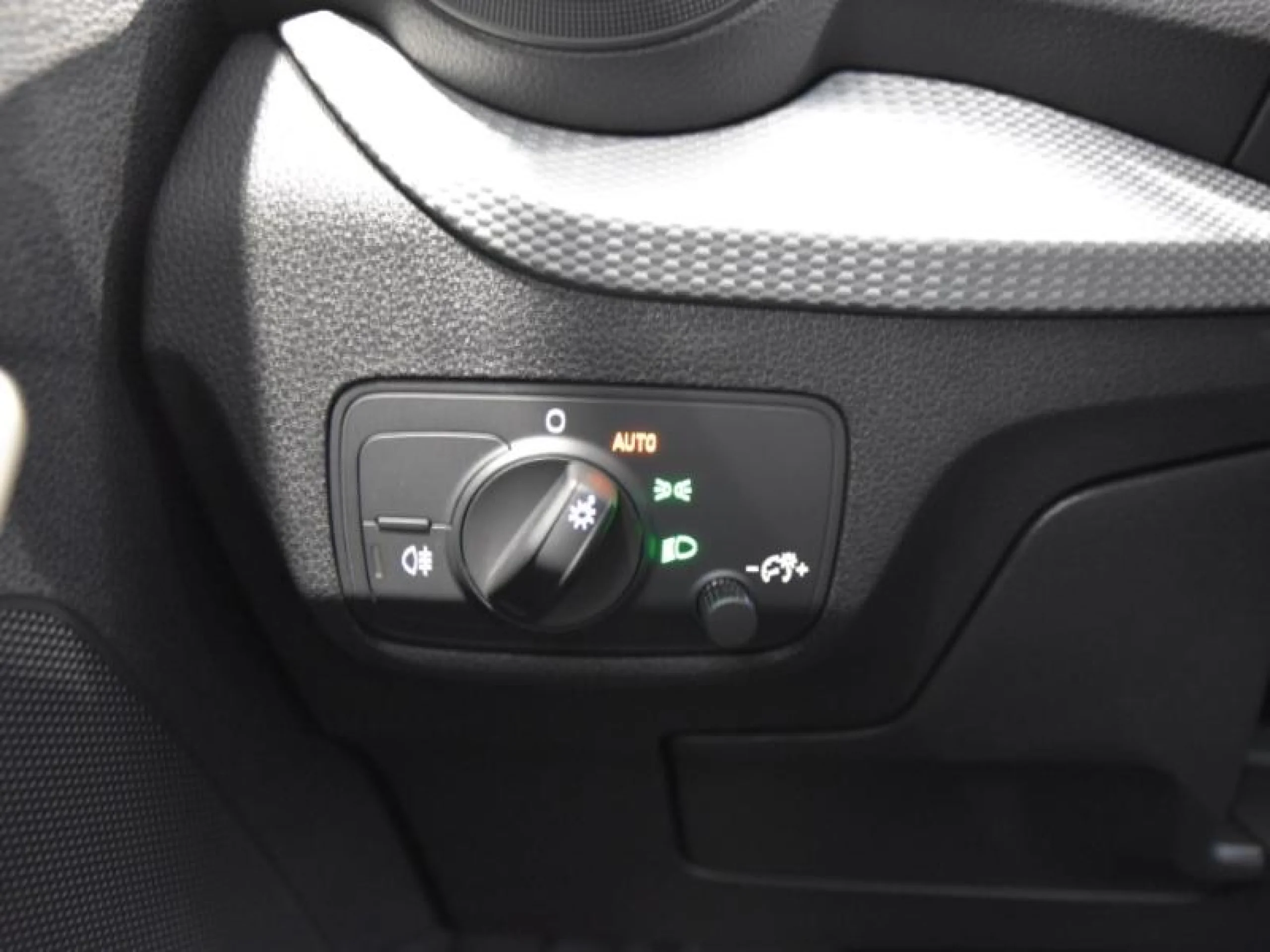 AUDI Q2 ADVANCED 30 TFSI 81KW (110CV) - Foto 17