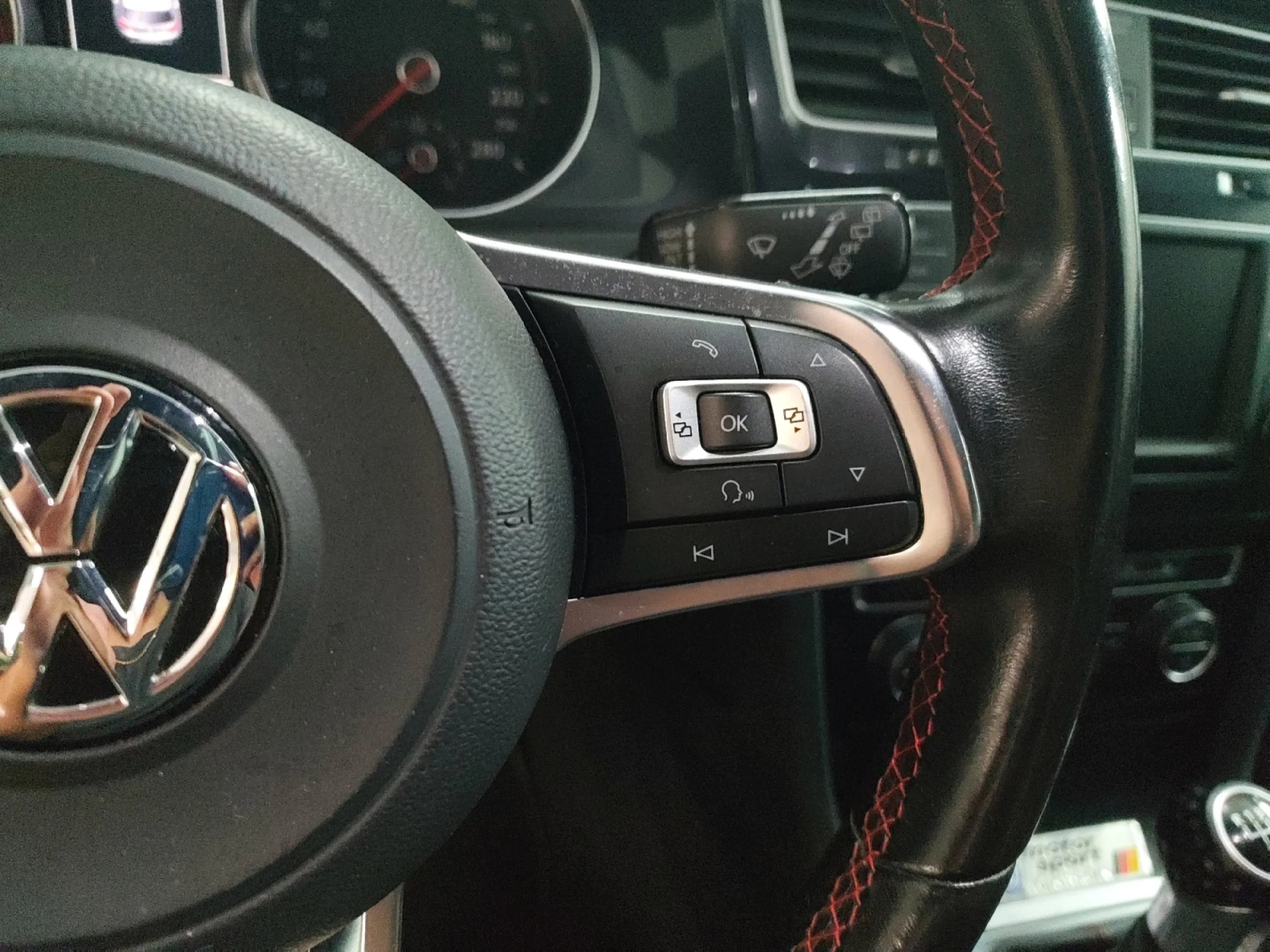 VOLKSWAGEN GOLF 2.0 TSI 230CV GTI PERFORMANCE BMT - Foto 8