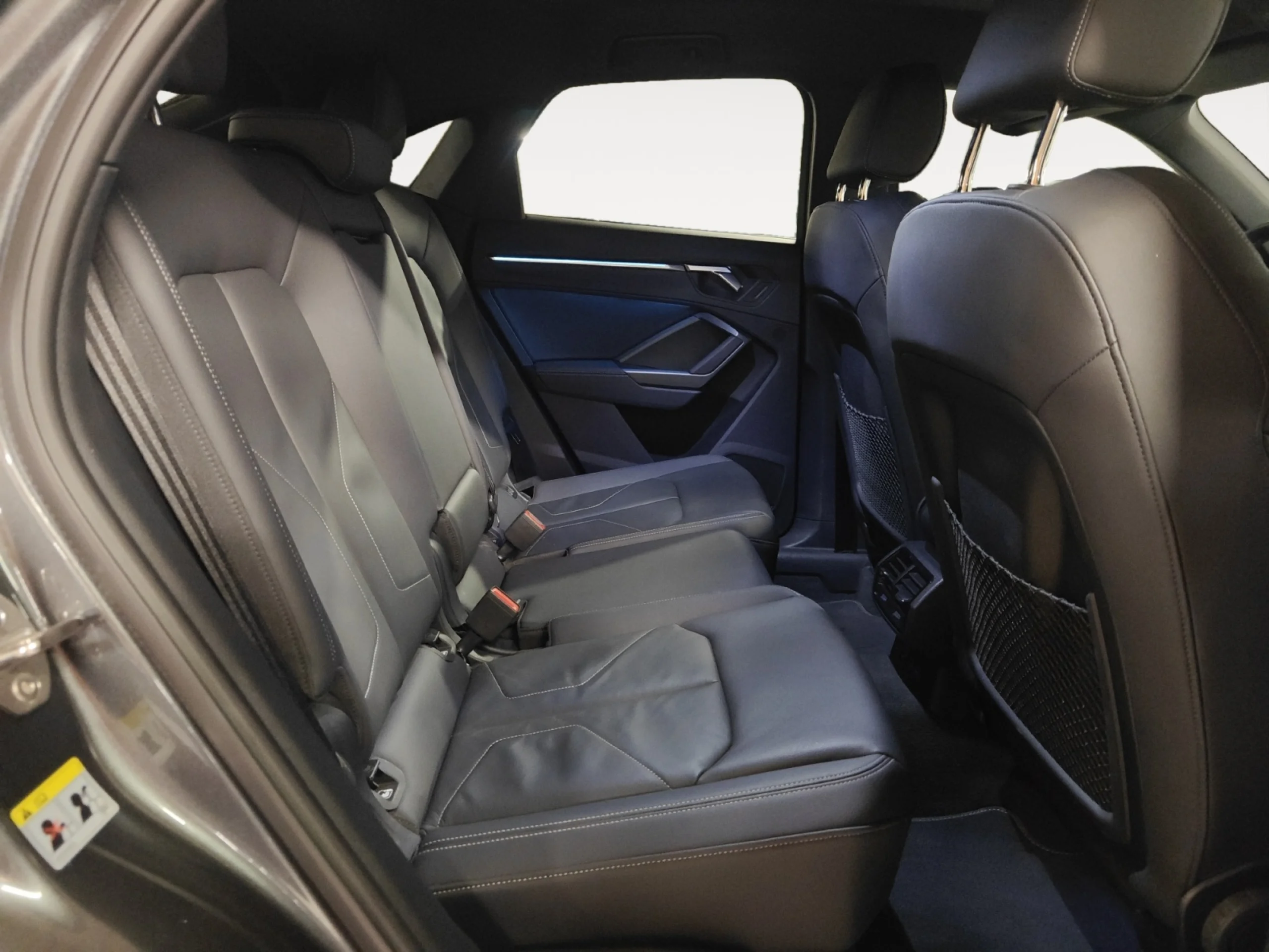 AUDI Q3 BLACK LINE 35 TDI 110KW (150CV) S TRONIC - Foto 6