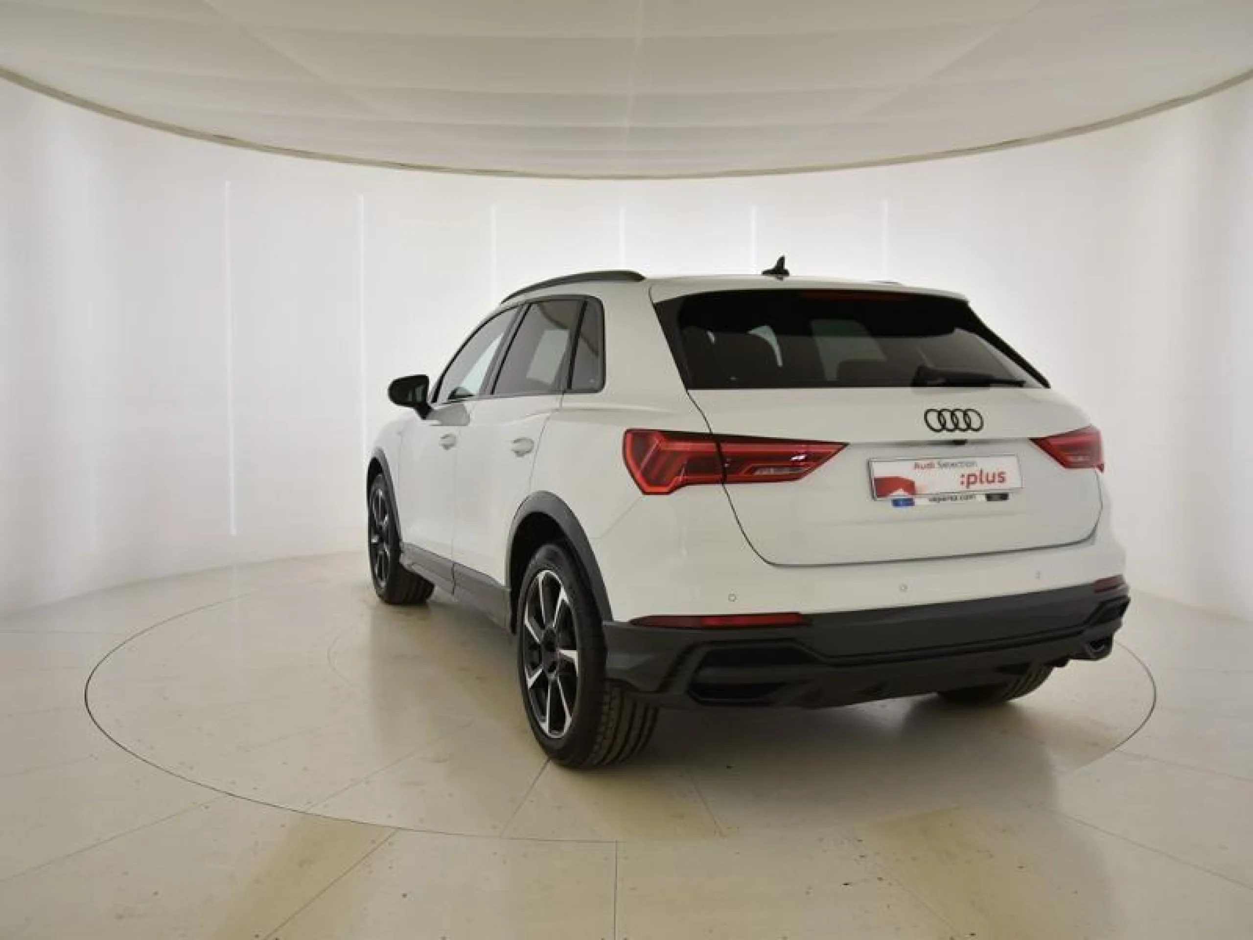 AUDI Q3 BLACK LINE 35 TFSI 110KW (150CV) S TRON - Foto 2