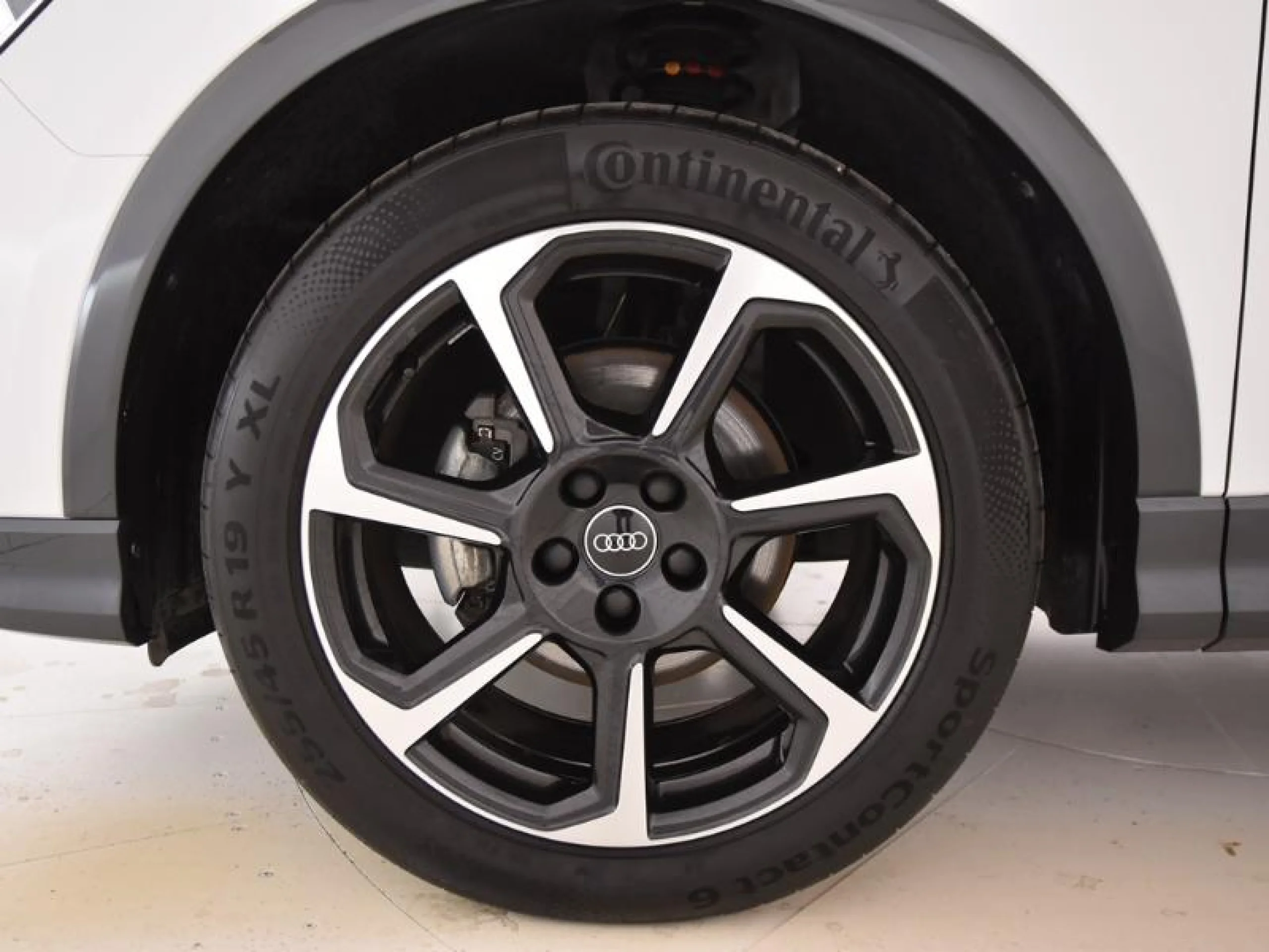 AUDI Q3 BLACK LINE 35 TFSI 110KW (150CV) S TRON - Foto 20
