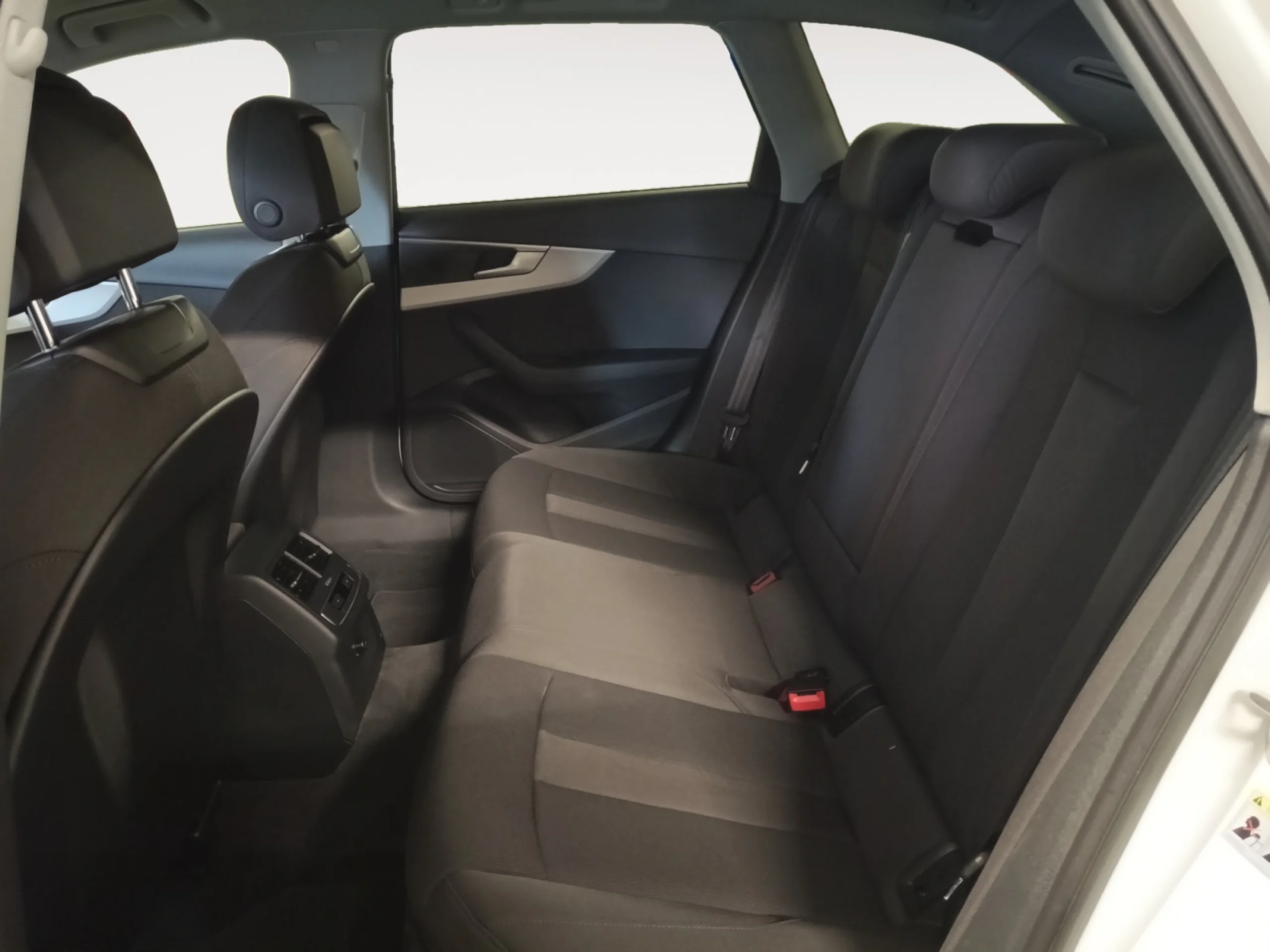 AUDI A4 AVANT S LINE 40 TDI 140KW QUATTRO S TRON - Foto 6