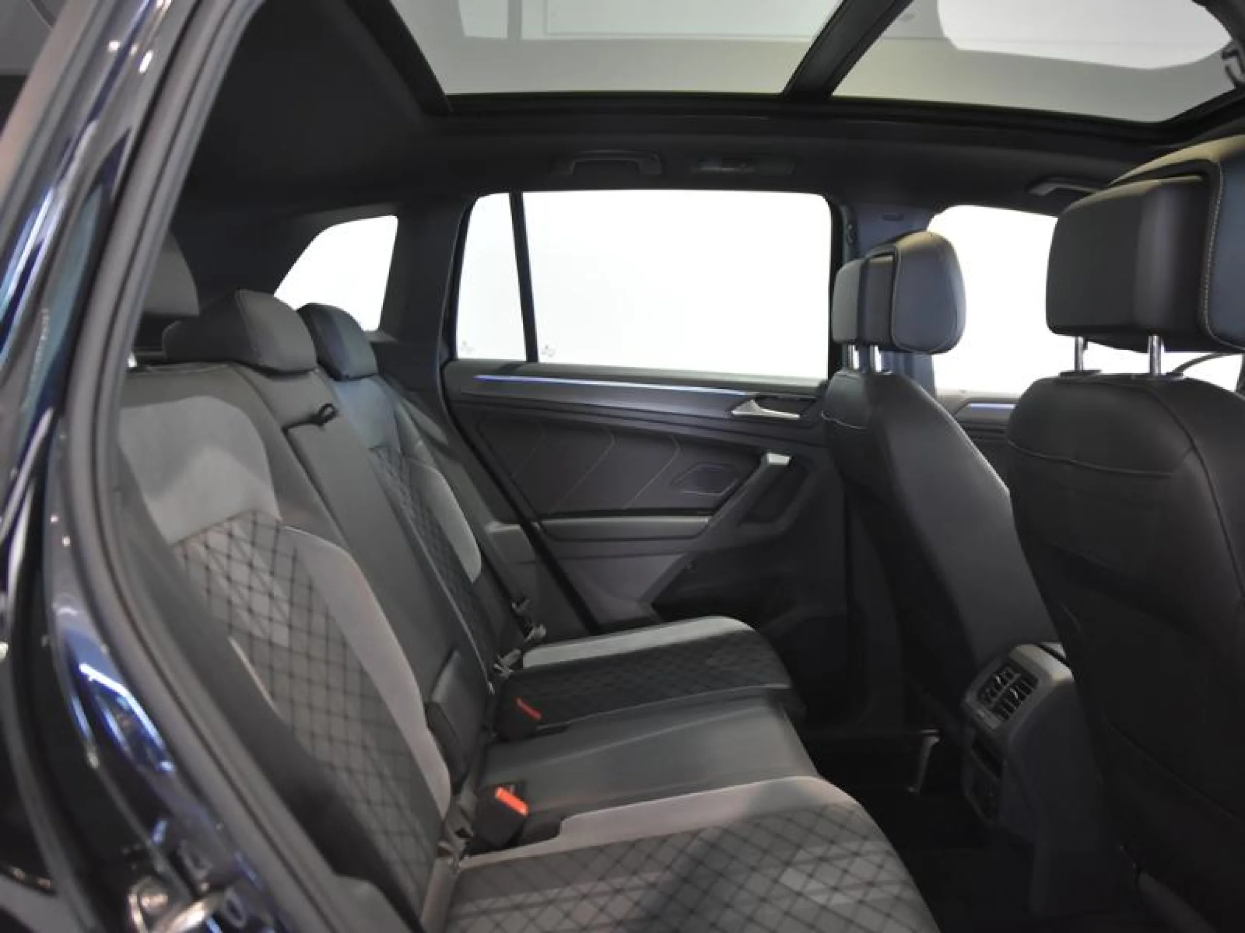 VOLKSWAGEN TIGUAN R LINE 2.0 TDI 110KW (150CV) - Foto 6