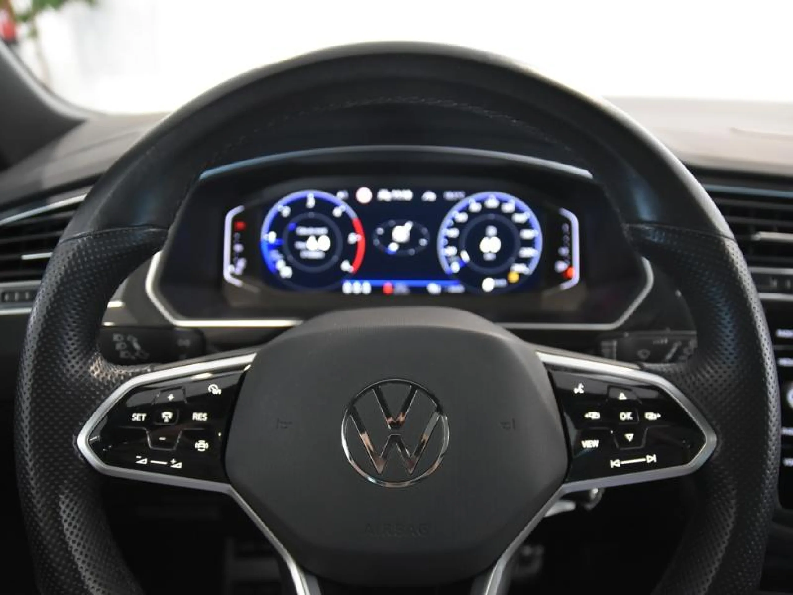 VOLKSWAGEN TIGUAN R LINE 2.0 TDI 110KW (150CV) - Foto 15