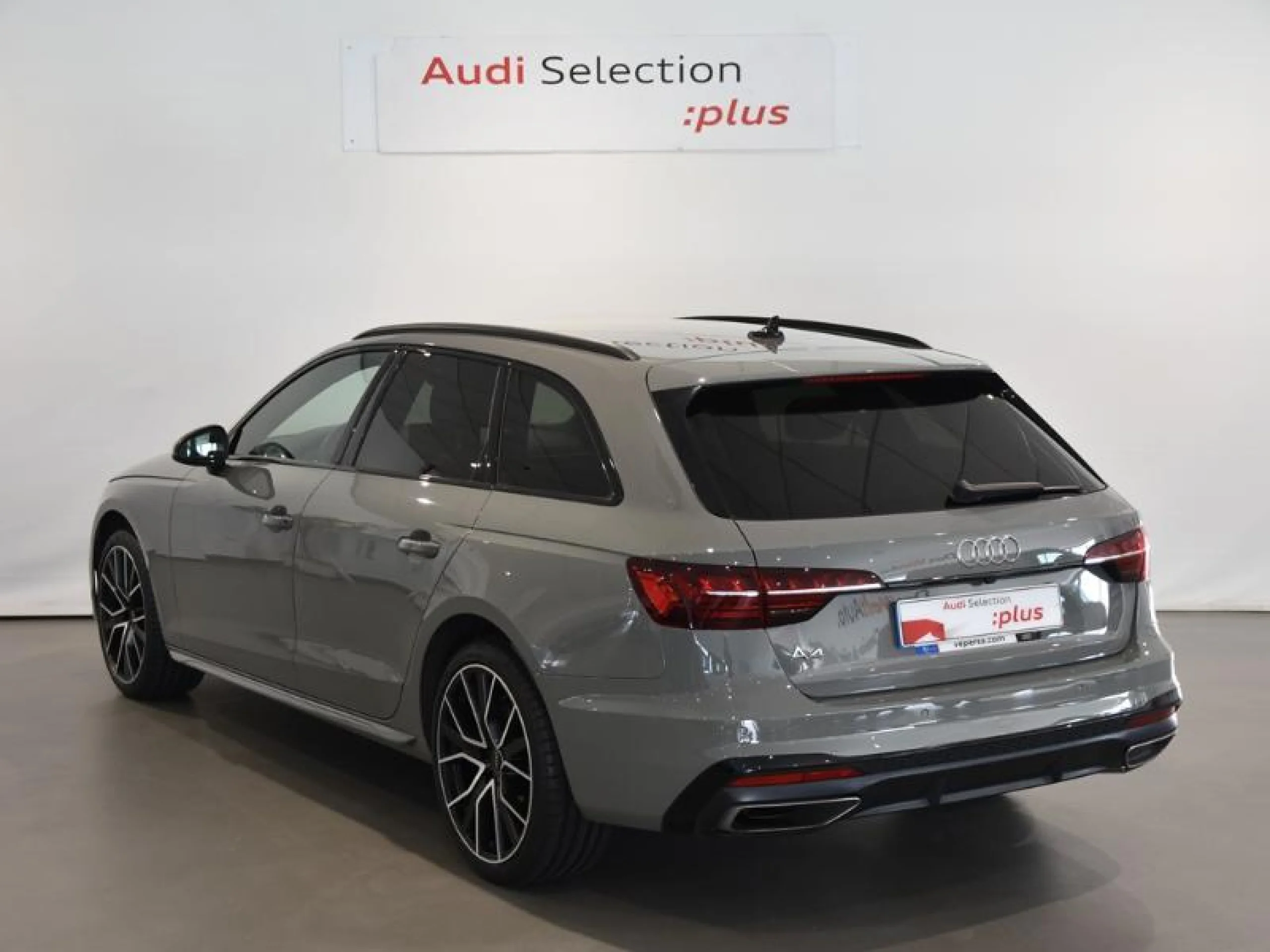 AUDI A4 AVANT BLACK LINE 35 TDI 120KW S TRONIC - Foto 2