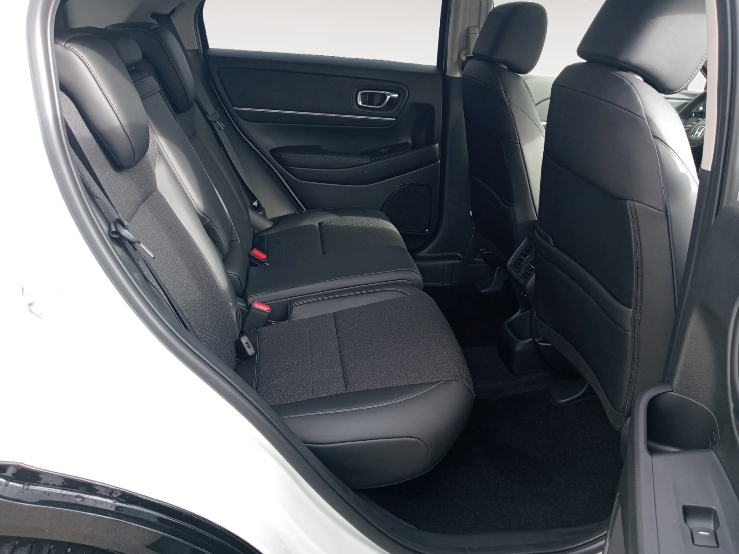 HONDA HR V 1.5 I MMD ELEGANCE 4X2 - Foto 6