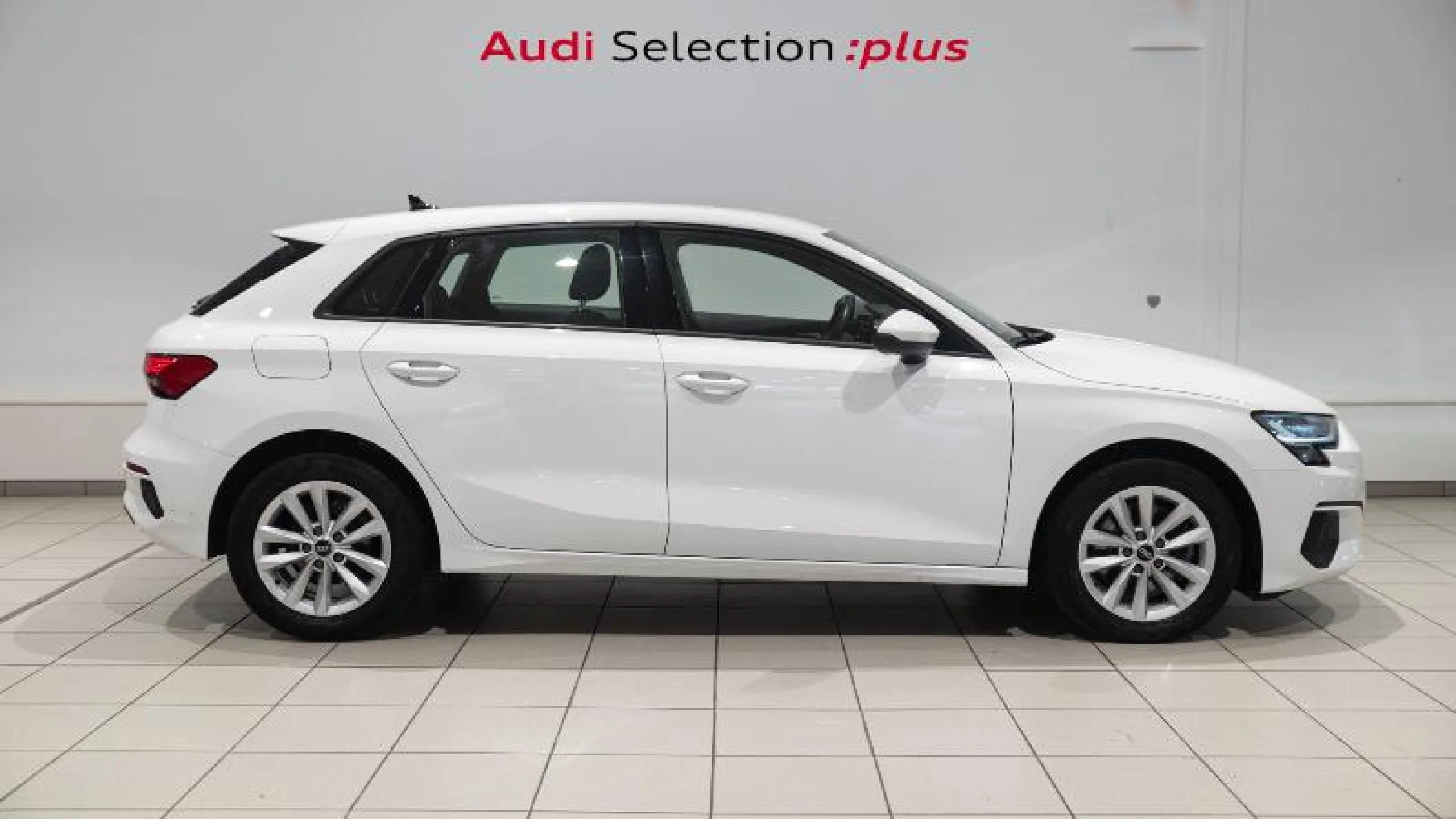 AUDI A3 SPORTBACK 30 TDI 85KW (116CV) - Foto 3