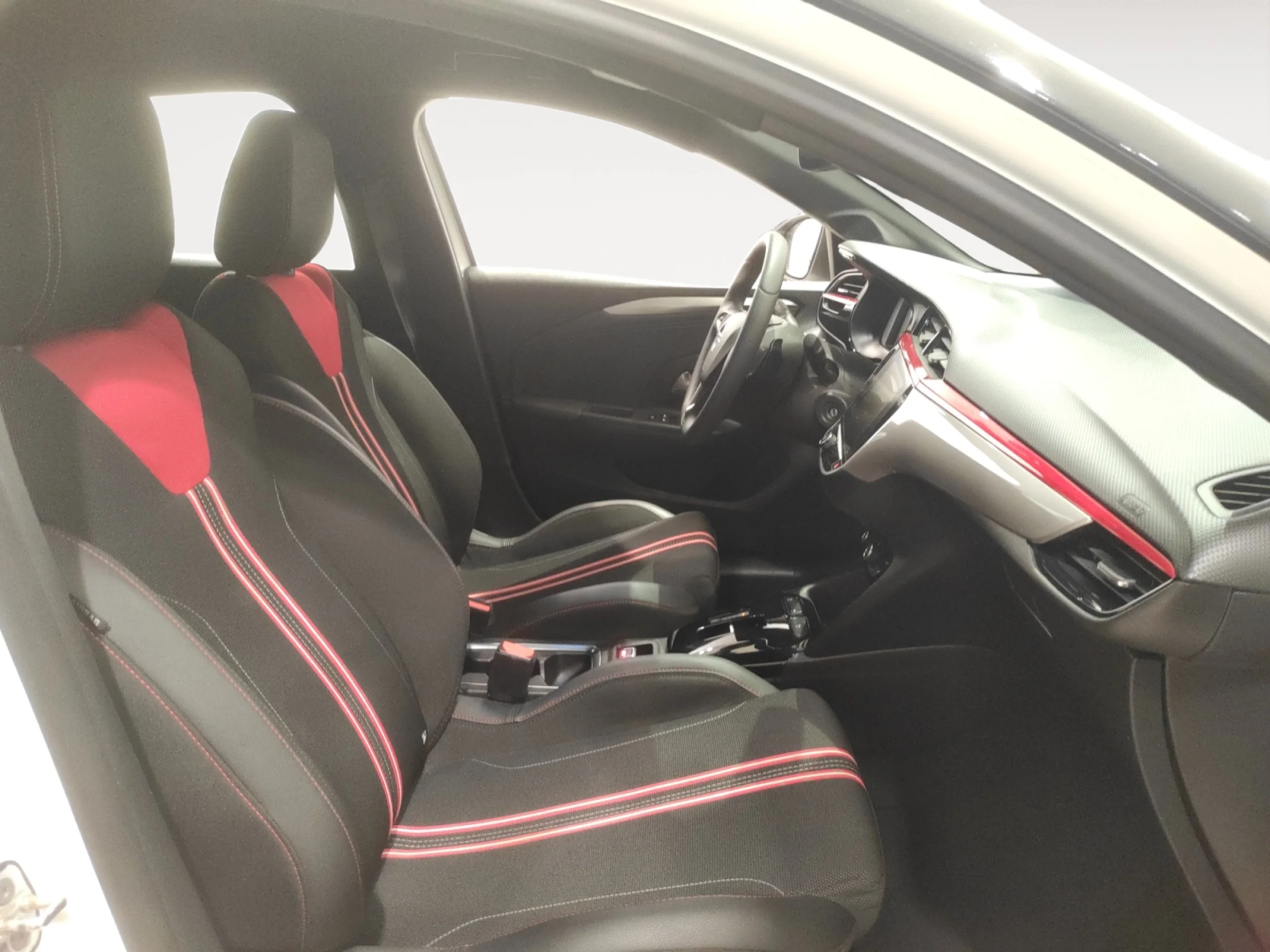 OPEL CORSA 1.2T XHT 96KW (130CV) GS LINE AUTO - Foto 5