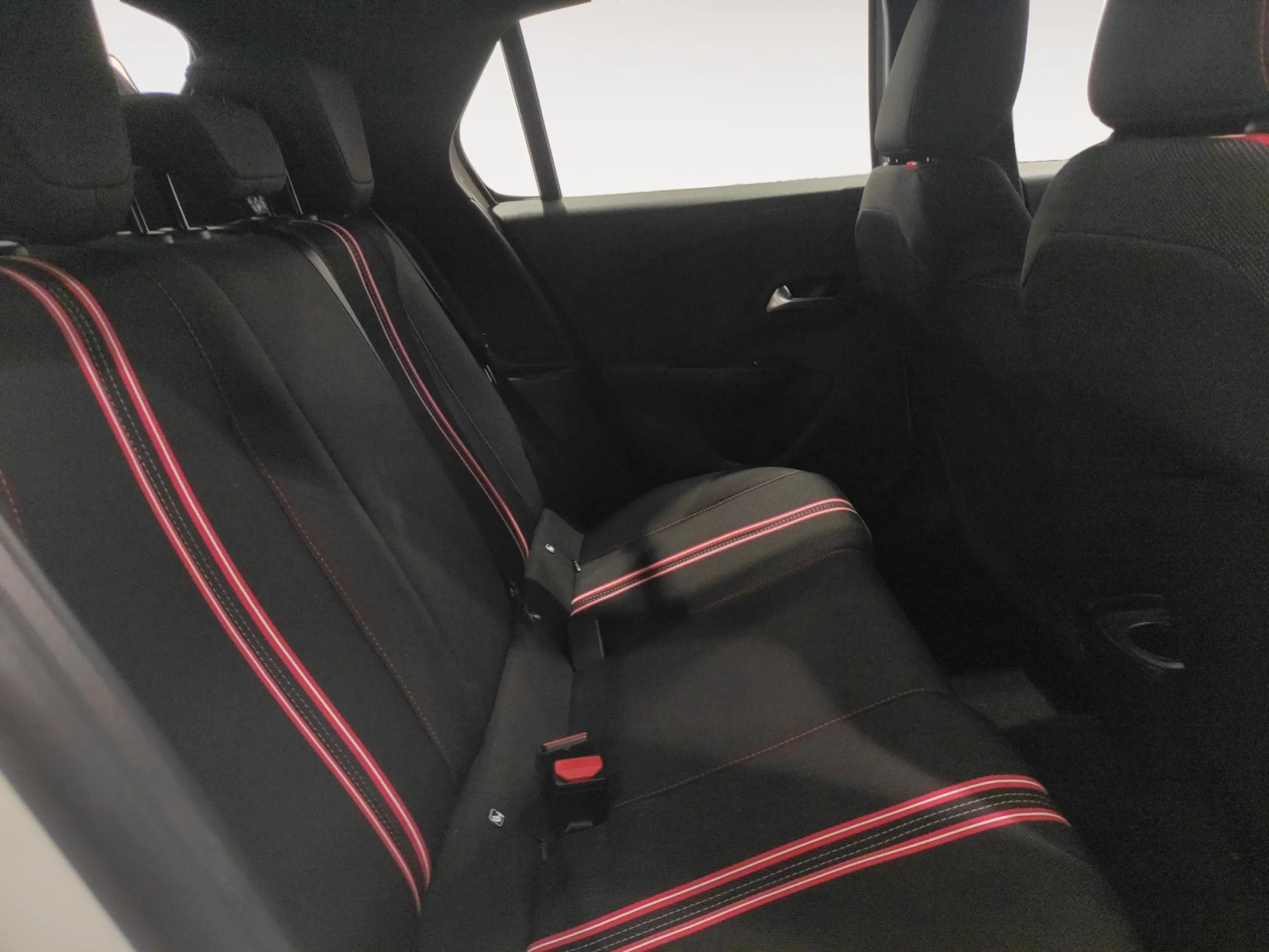 OPEL CORSA 1.2T XHT 96KW (130CV) GS LINE AUTO - Foto 6